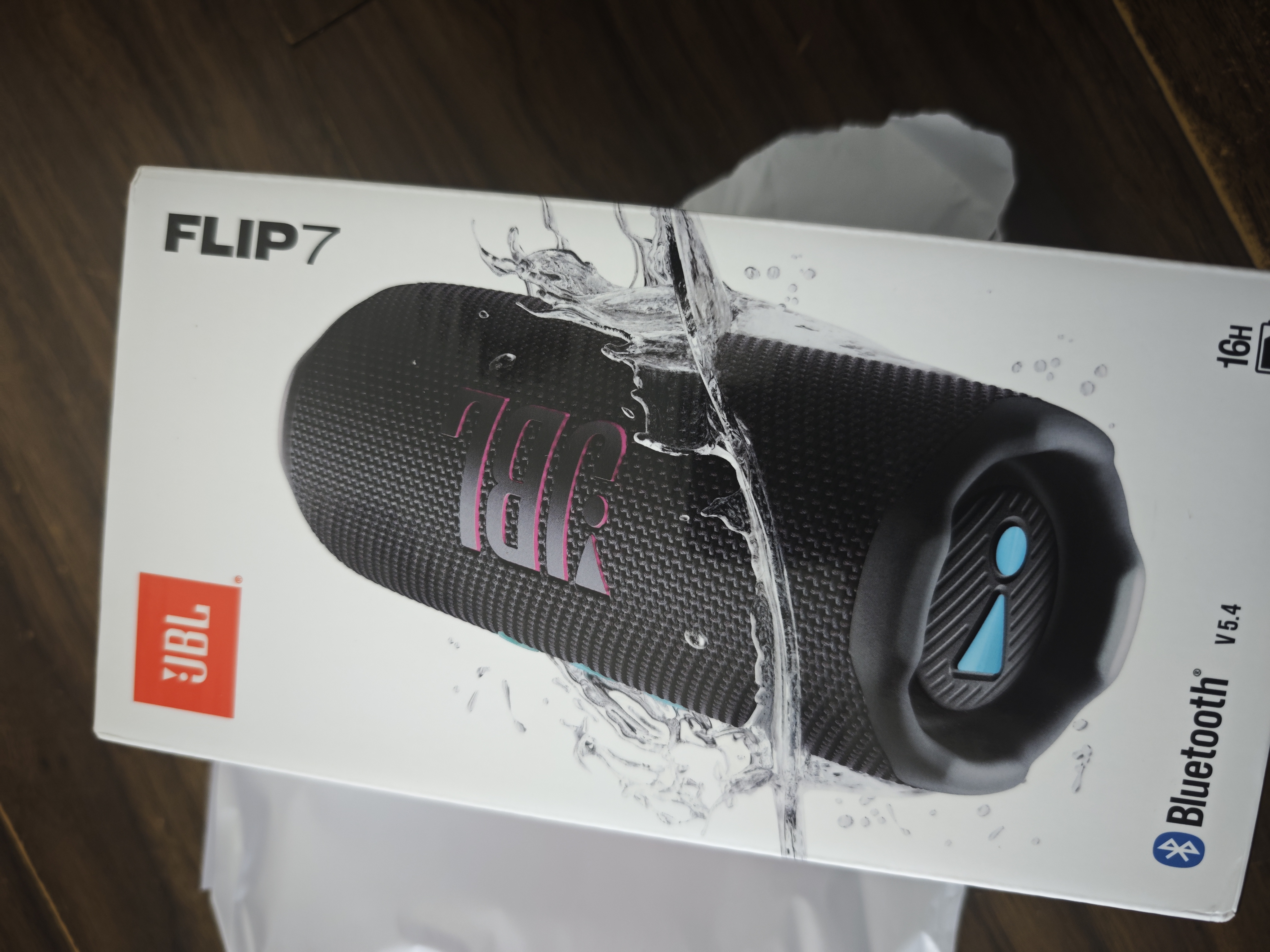 JBL FLIP7 音乐万花筒七代 蓝牙音箱 户外音响 AI音效增强 赛道扬声器 大学生毕业礼物 黑拼橙 实拍图