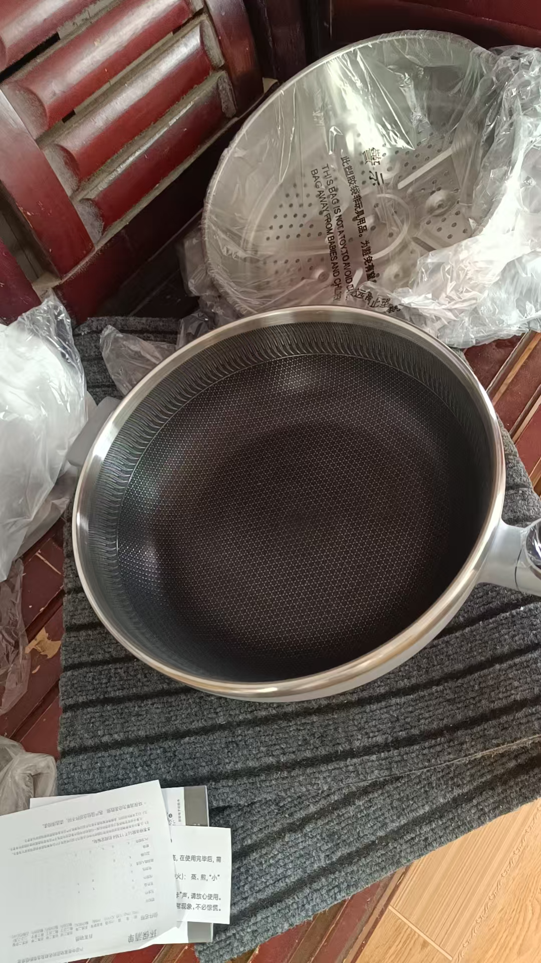 美的（Midea）电炒锅 电火锅 电蒸锅 电煮锅家用多功能 炒菜锅一体不沾5.5L上蒸下煮电热锅 HCG3215 配蒸笼木铲 实拍图