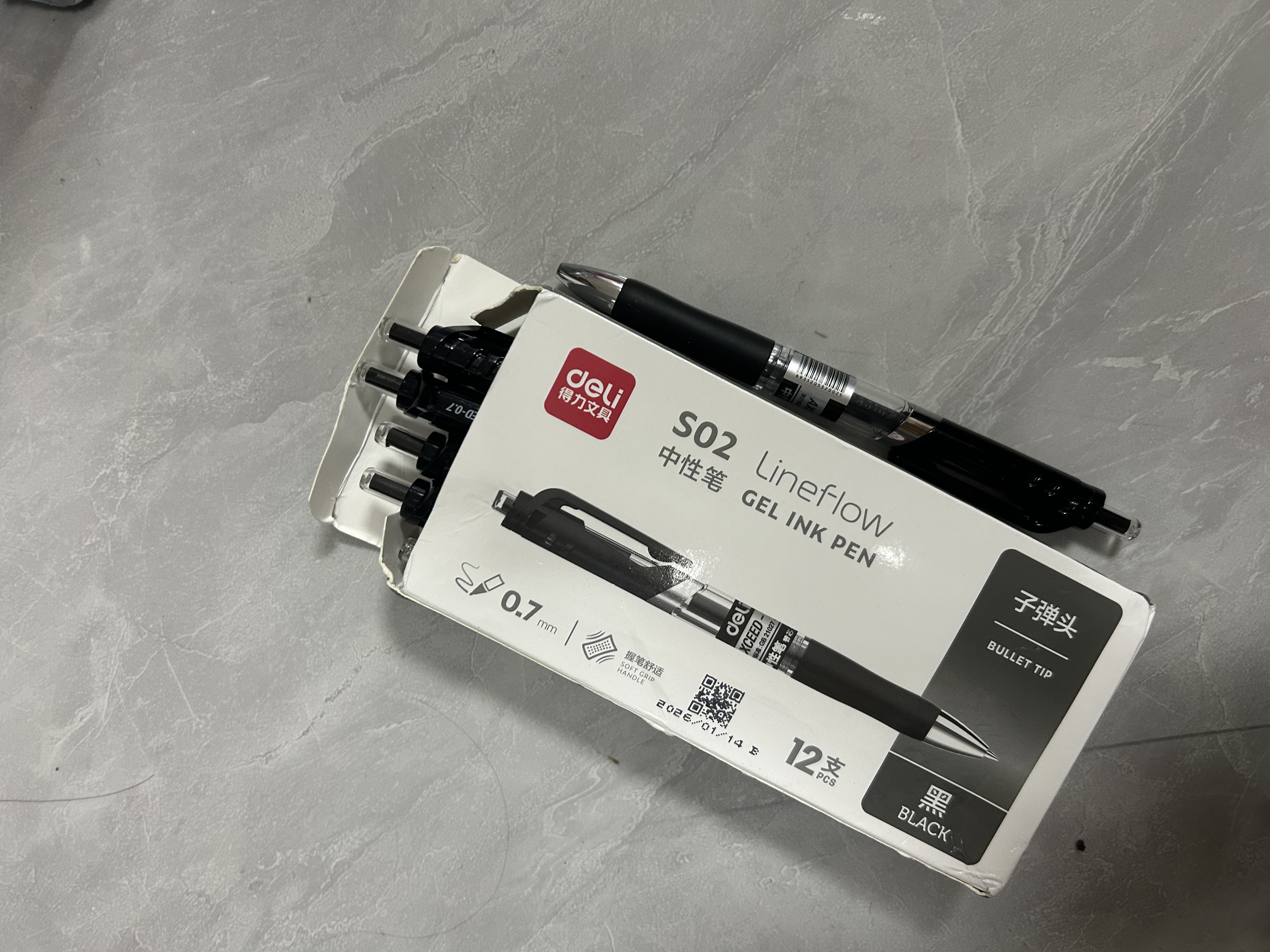 得力（deli）按动中性笔签字笔 0.7mm子弹头按动笔水笔 办公用品 黑色 12支/盒 P0S02高考考试 实拍图