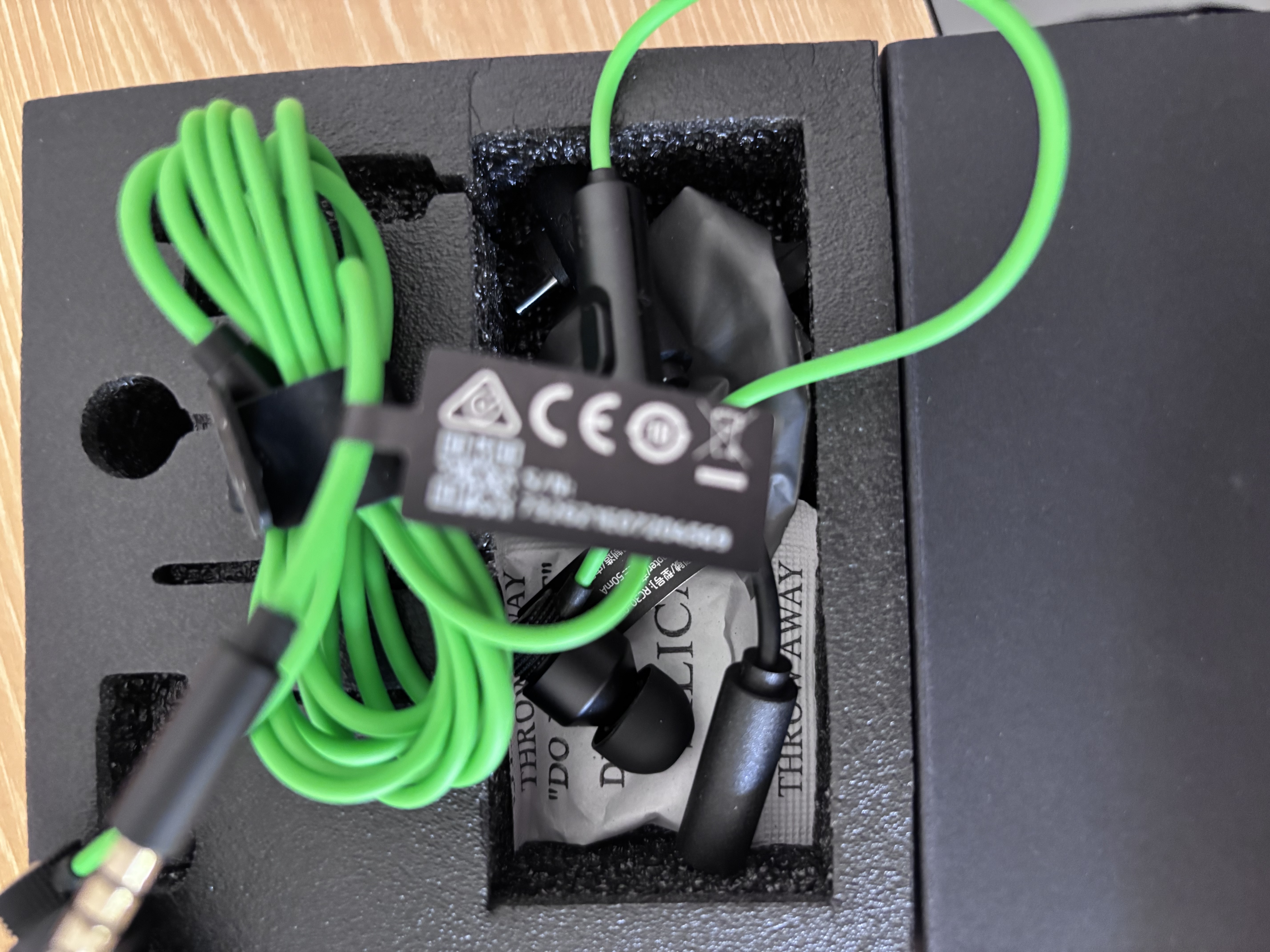 雷蛇（Razer）战锤狂鲨V3 有线入耳式耳机耳塞 7.1环绕声 吃鸡神器 三角洲官方指定 Type C（赠THX软件 可调EQ） 实拍图