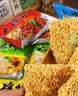 豫竹干脆面休闲零食解馋办公室夜宵方便四口味混装52g*20袋整箱 实拍图