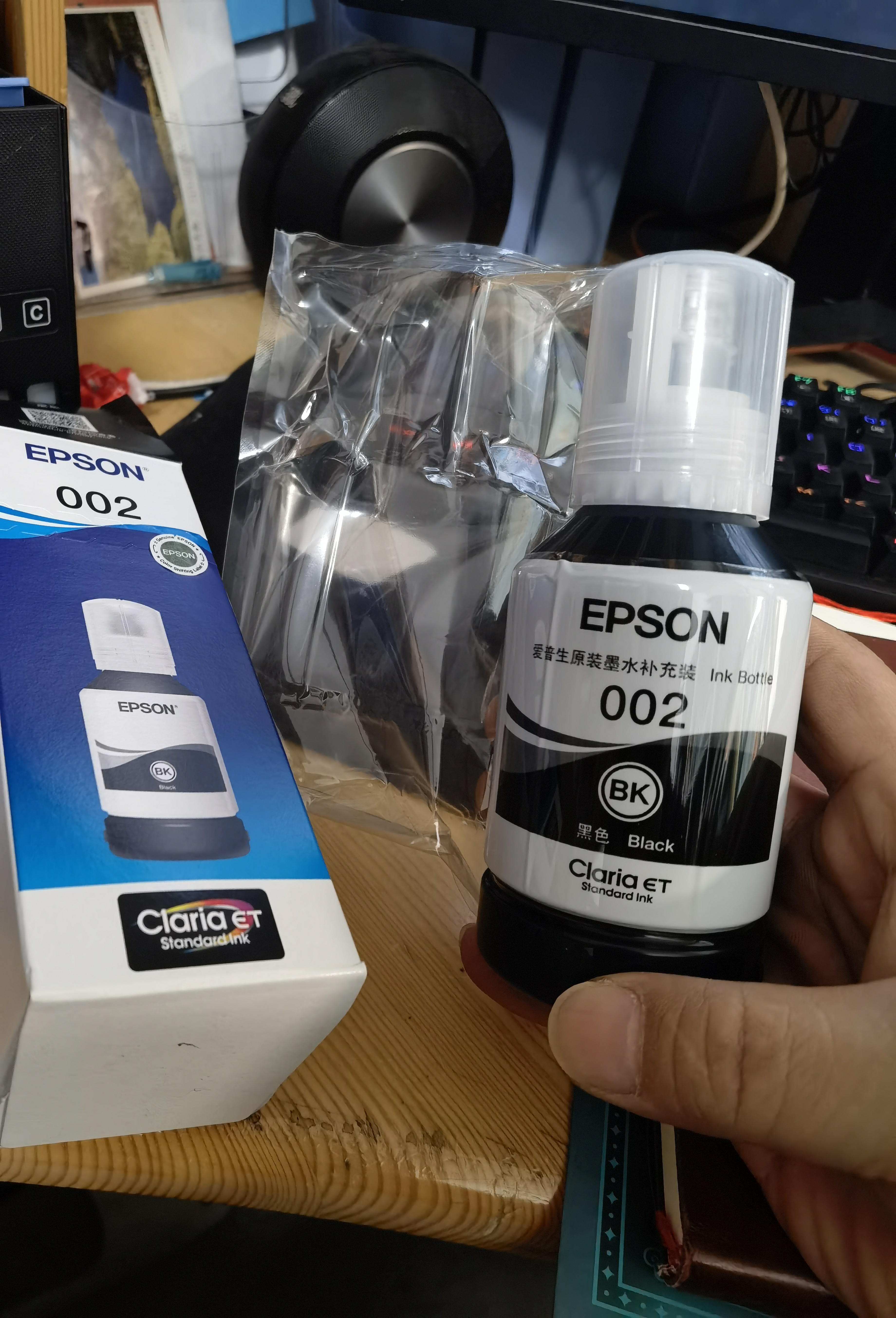 爱普生(EPSON)002系列原装墨水黑色(((适用L426X/L626X/L627X/L629X/L415X/L416X/L616X/L617X系列等) 实拍图