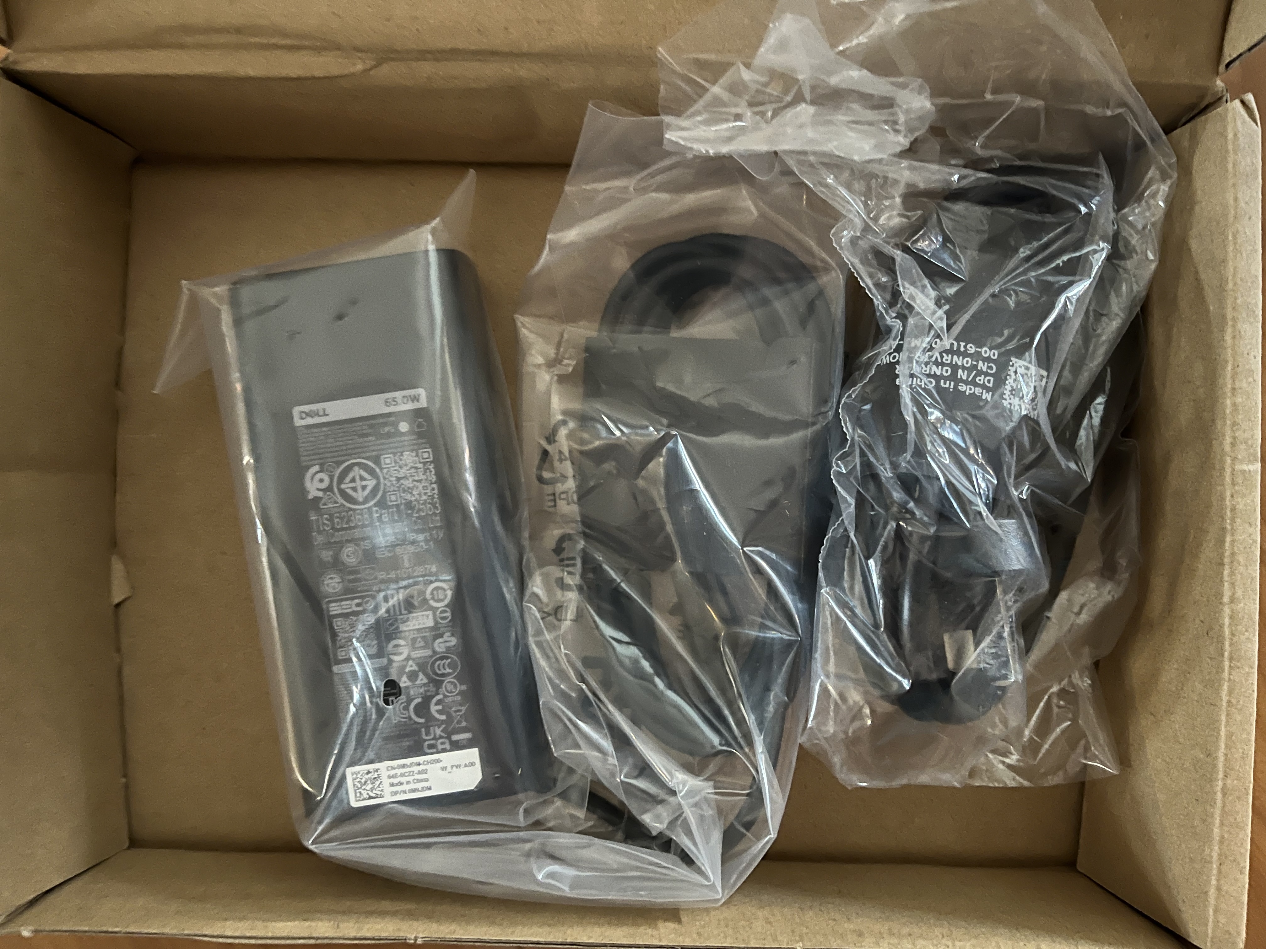 戴尔原装笔记本电脑充电器 电源适配器 65W-Type-C接口 适用XPS13-9305 灵越14-7400 电脑电源线 实拍图