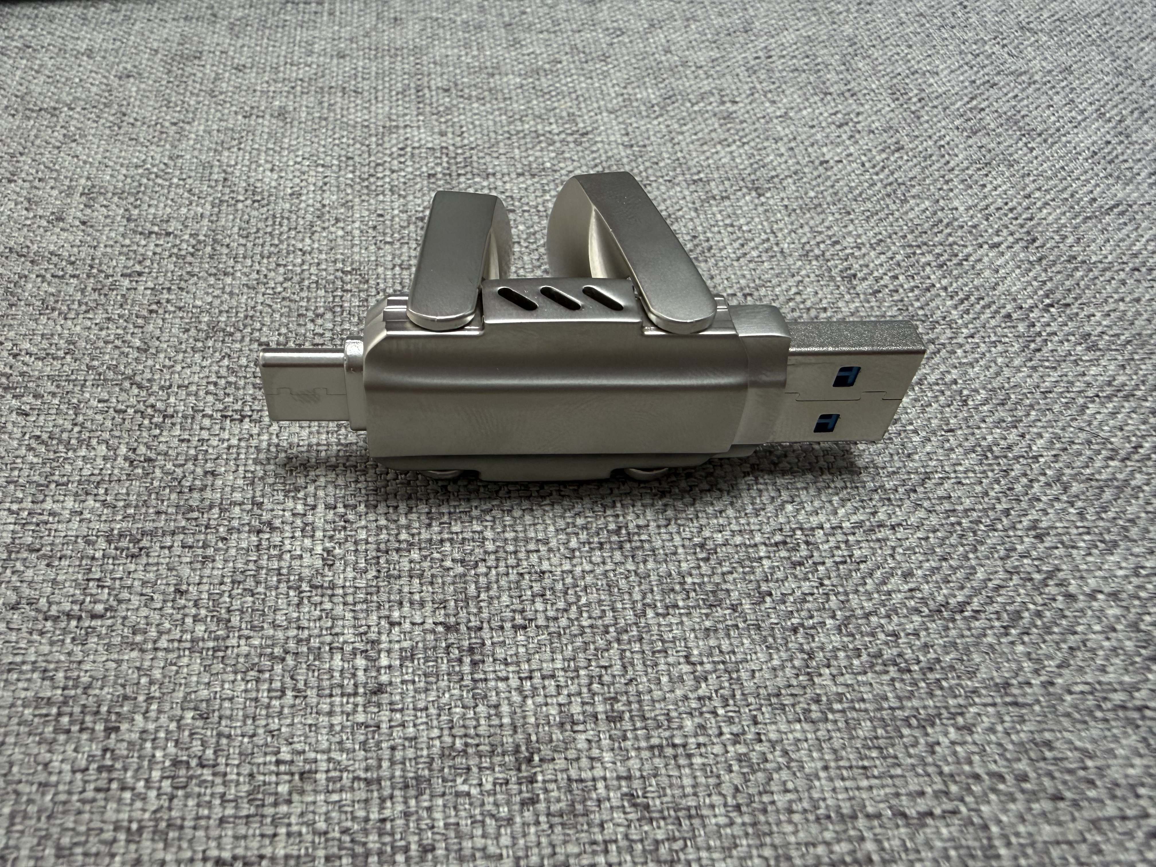 移速（MOVE SPEED）256GB固态u盘 USB3.2/Type-C 双接口U盘大容量手机电脑两用移动优盘 支持苹果15-17 逸V系列 实拍图
