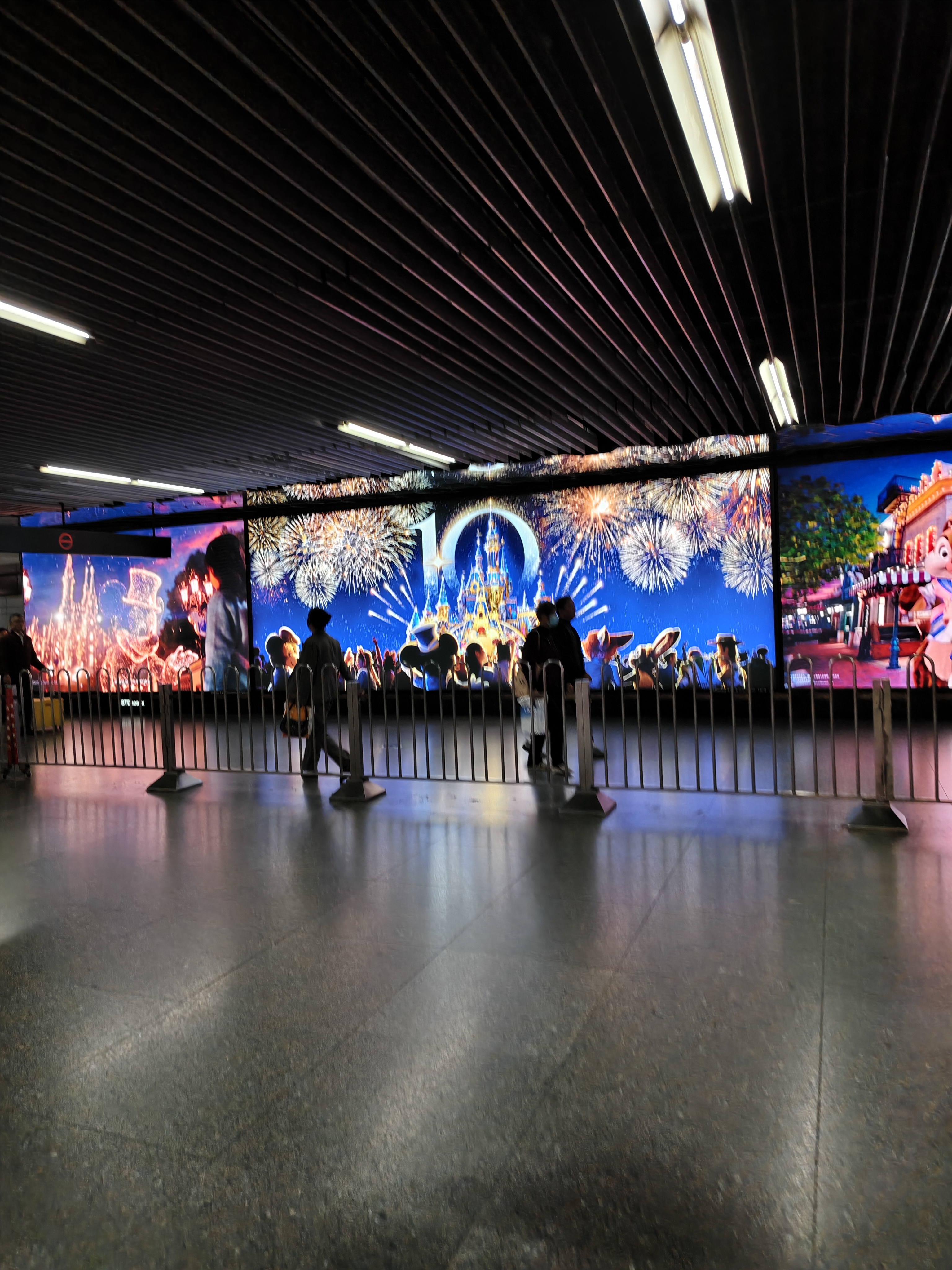 哈根达斯（Haagen-Dazs）夏威夷果仁大桶冰淇淋 473ml/桶 家庭装 雪糕 实拍图