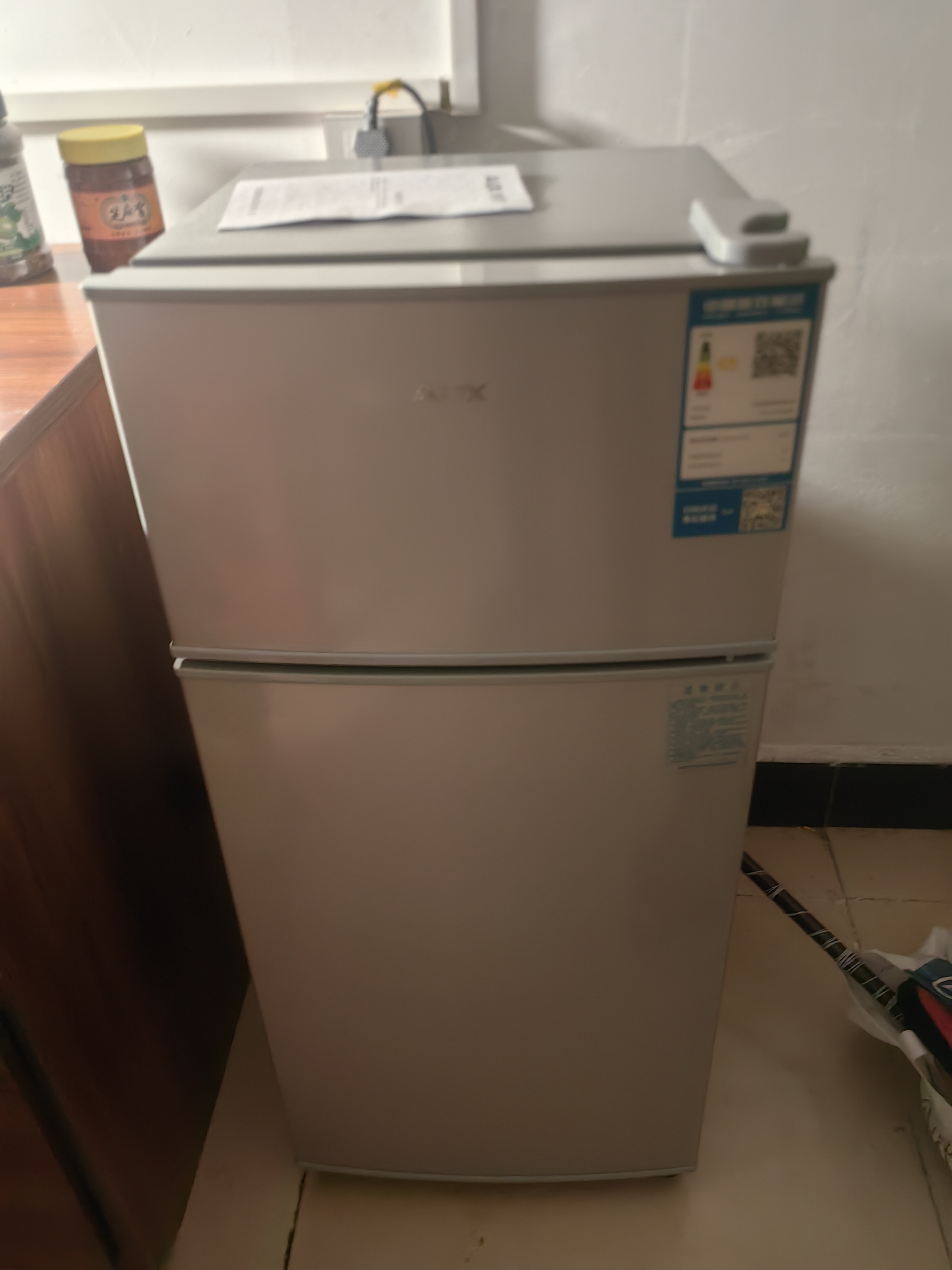 奥克斯小冰箱家用小型迷你冷藏冷冻两用出租房宿舍用节能省电寝室办公室电冰箱 【节能省电】166银色【高效保鲜 铜管速冷】48L 实拍图