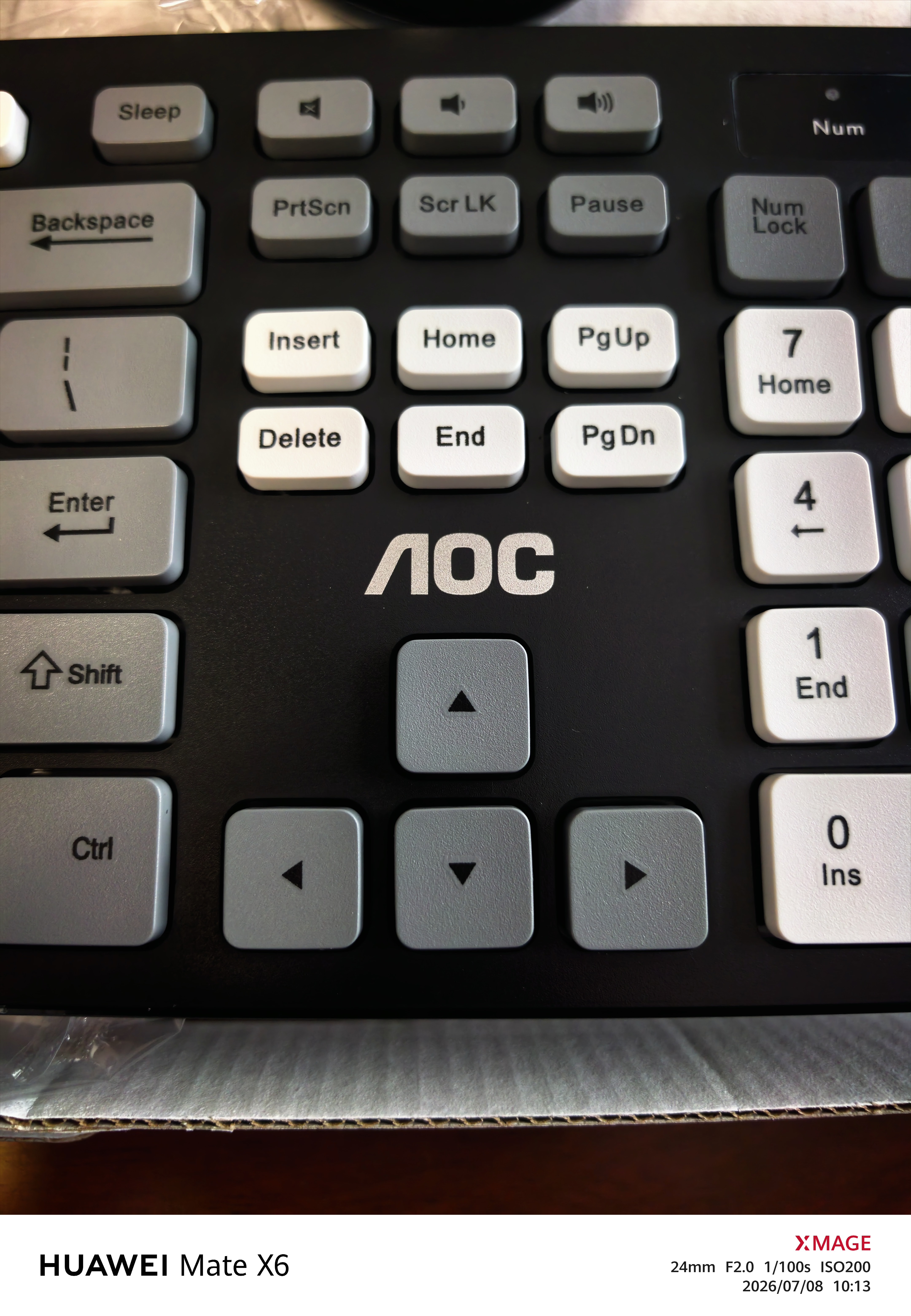 AOC KM720无线键盘鼠标套装 电脑键盘 撞色键盘 防溅洒设计 商务办公家用键盘 黑色 实拍图