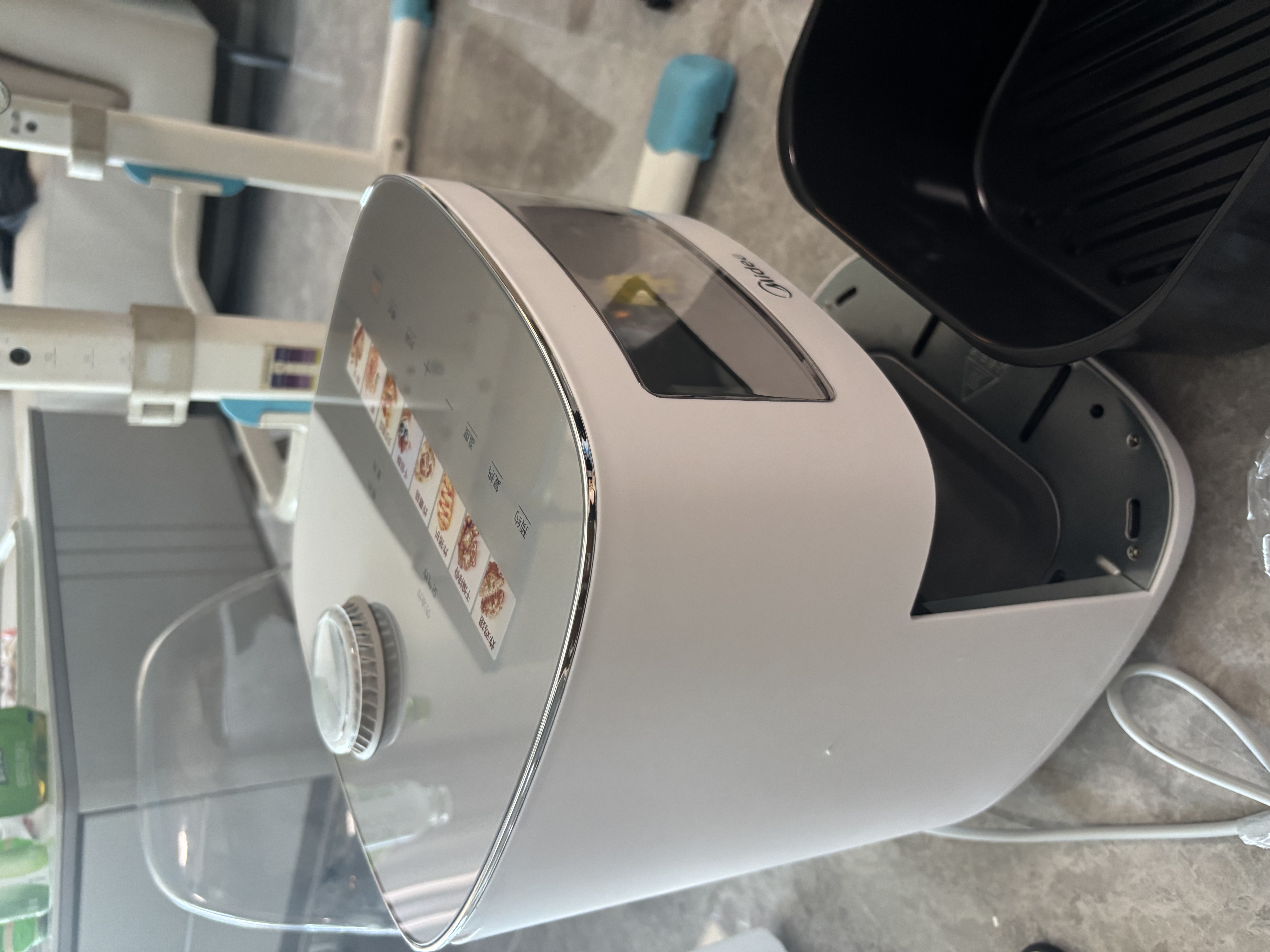 美的（Midea）新风炎烤空气炸锅家用可视窗口0氟涂层6.5L大容量多功能免翻面空气炸锅蒸烤一体 KZC6521 实拍图