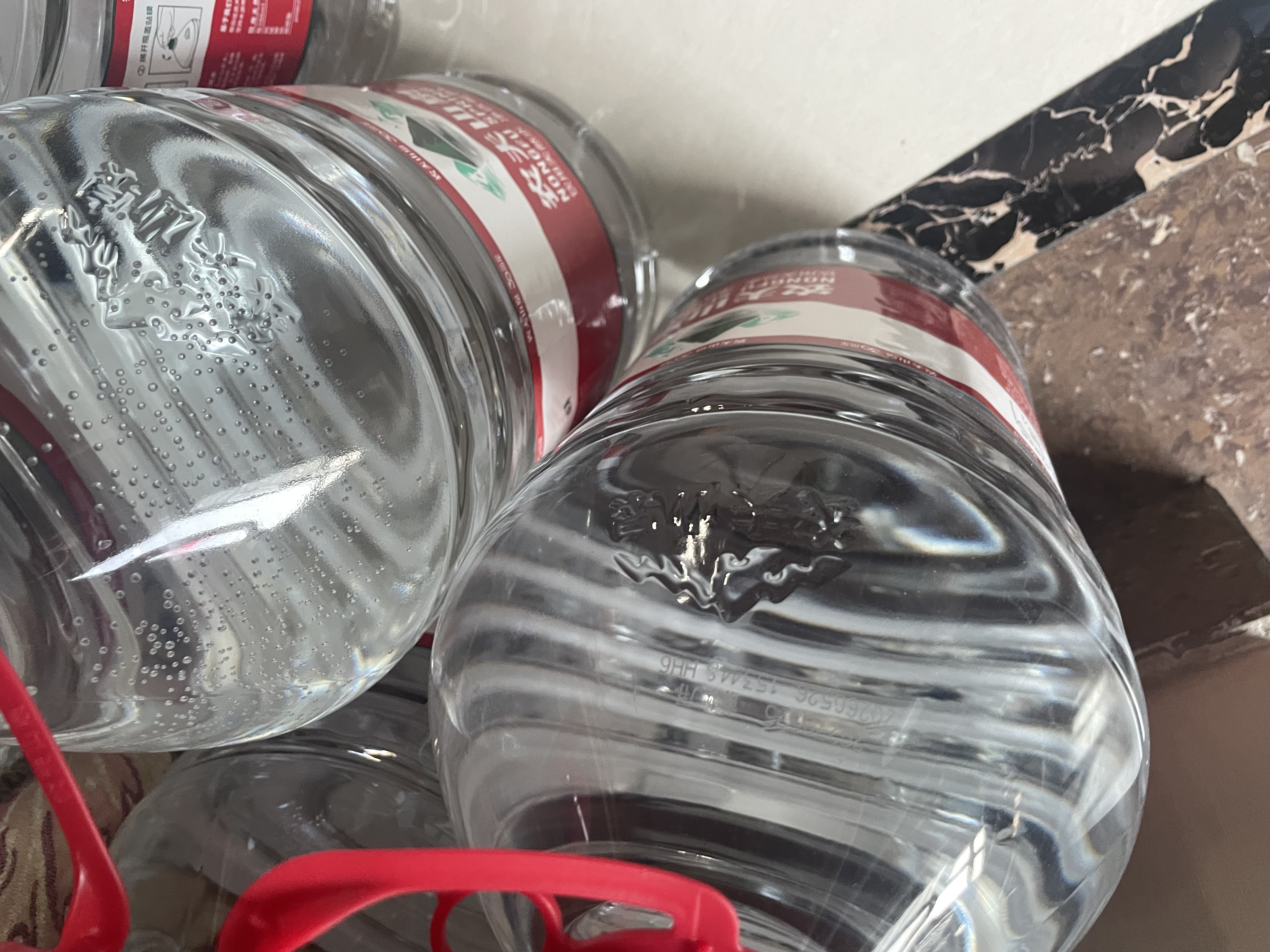 农夫山泉 饮用水 饮用天然水5L*4桶 整箱装 桶装水随机包装 实拍图