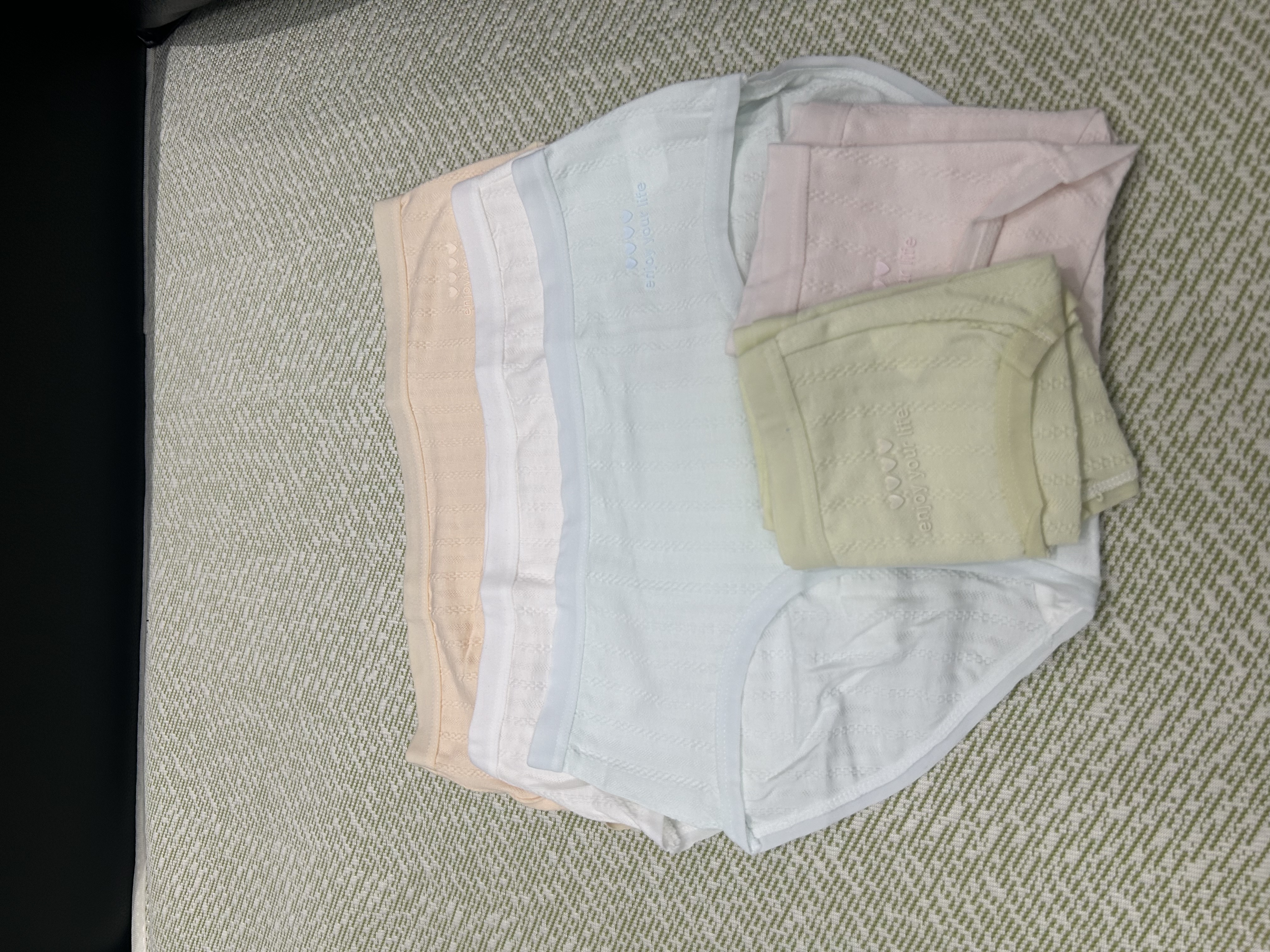 宝娜斯【10A抑菌】5条装女士内裤女纯棉抑菌底档无痕少女透气三角内裤 实拍图