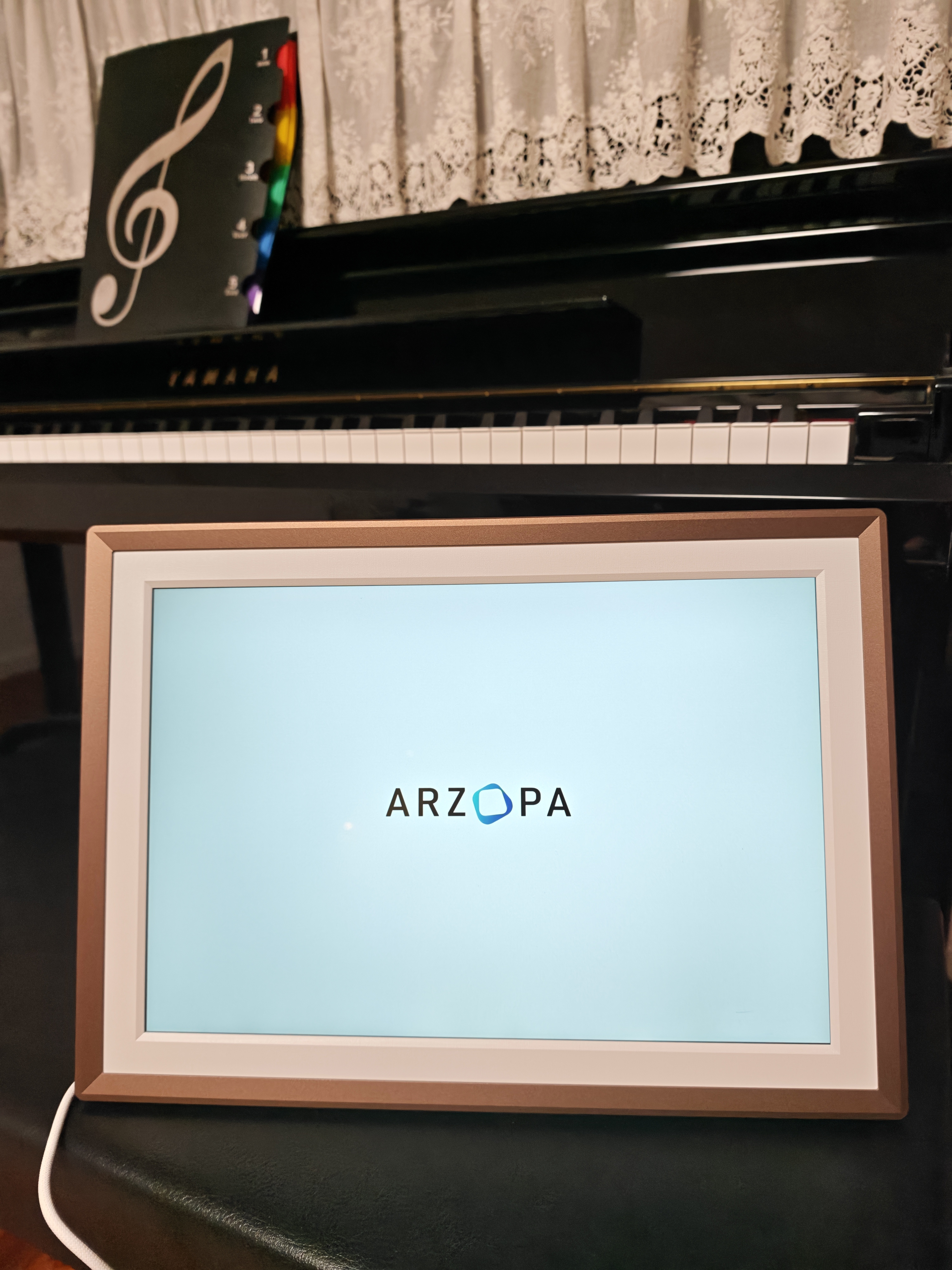 ARZOPA阿卓帕小卓 14英寸2K超清数码电子相框 智能云相框 电子相册照片视频触摸播放 送礼推荐D14Pro 实拍图