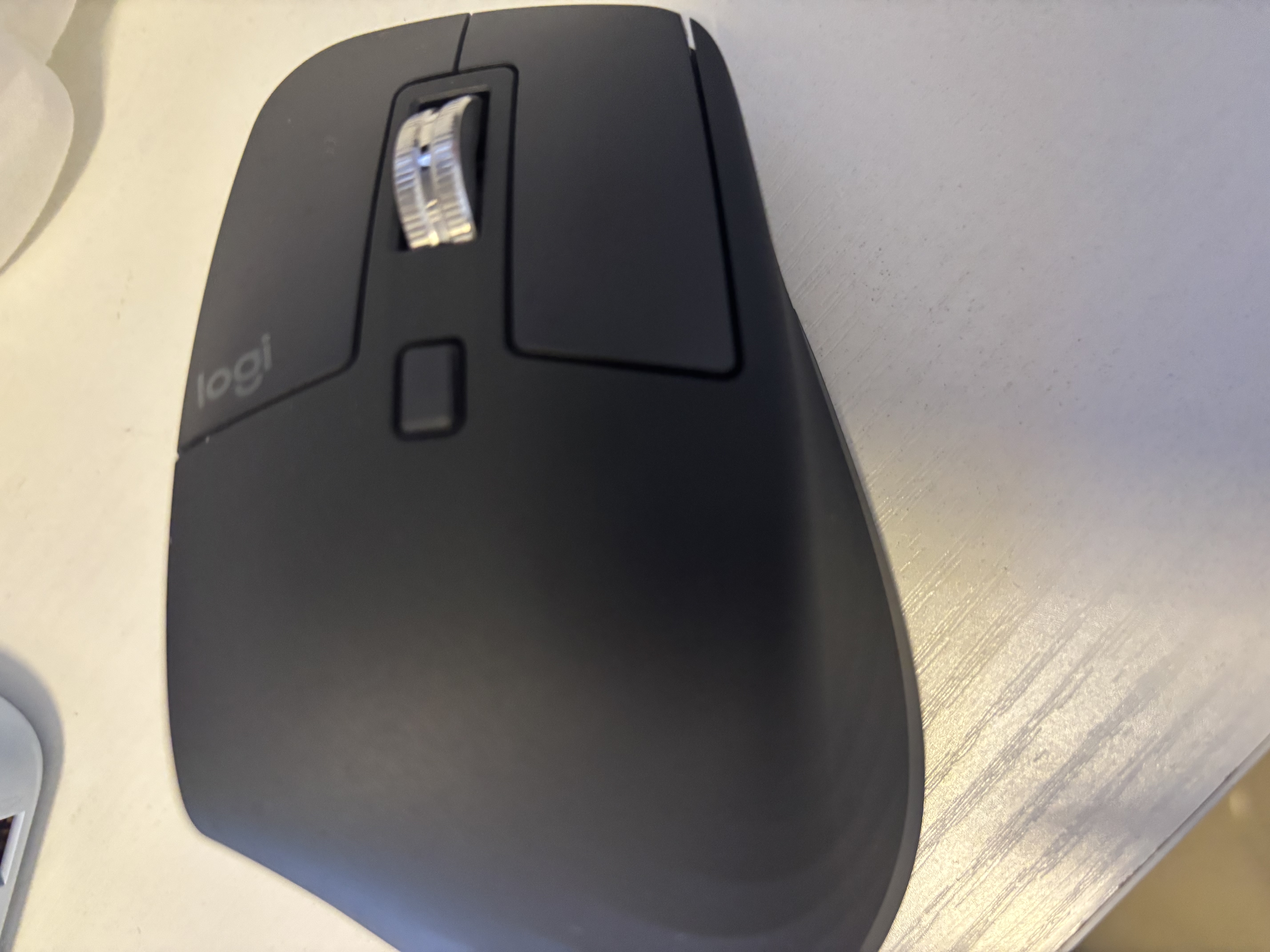 罗技（Logitech）大师系列 MX Master 3S 菁英版 无线蓝牙鼠标  办公静音鼠标 人体工学 石墨黑 无线接收器需另购买 实拍图