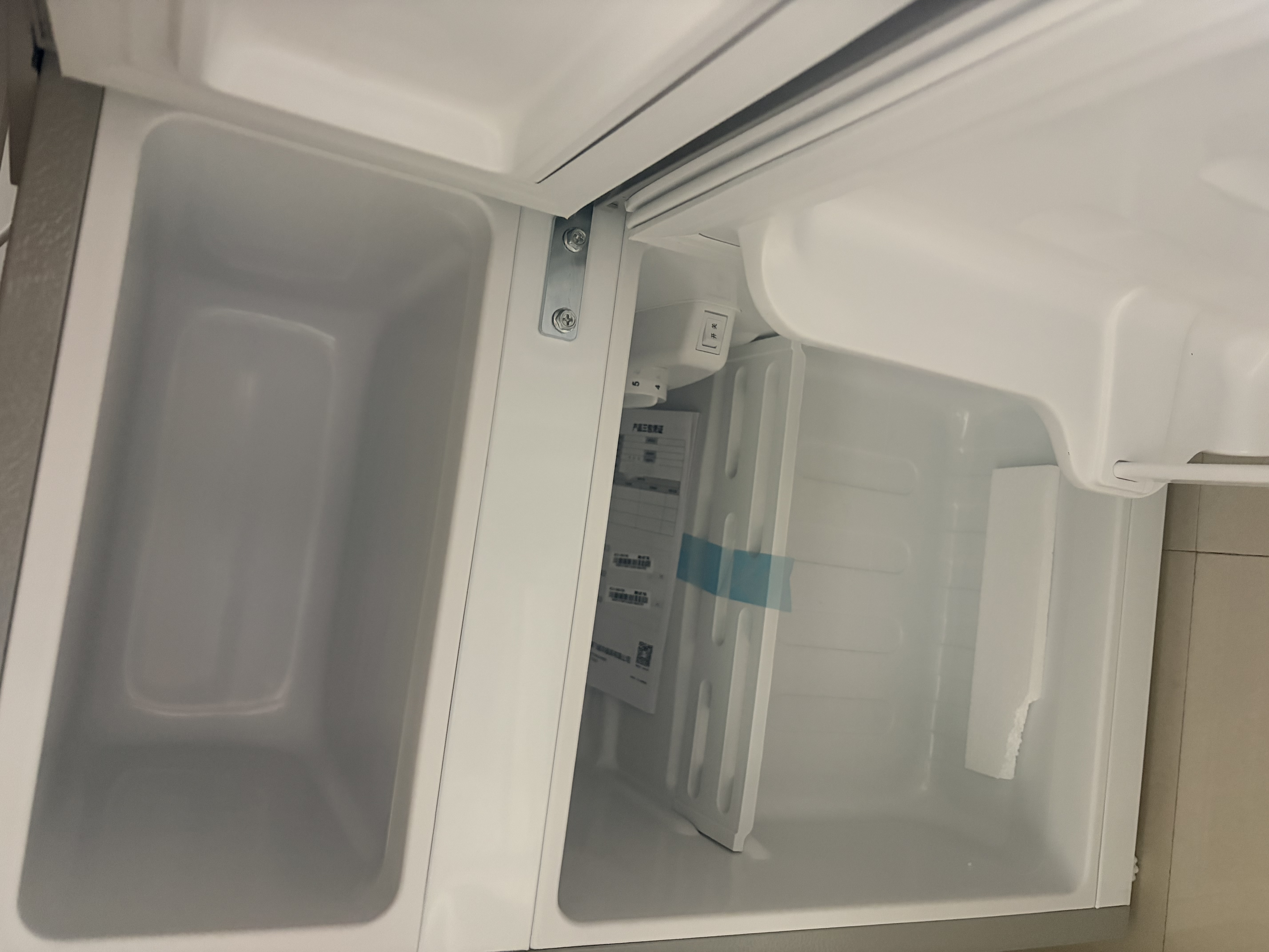 新飞冰箱小型租房用 一级能效冷 藏冷冻两用1-2人家用小冰箱 出租房双门电冰箱办公室两门 26年旗舰 38A一级能效【旗舰升级】银色 实拍图