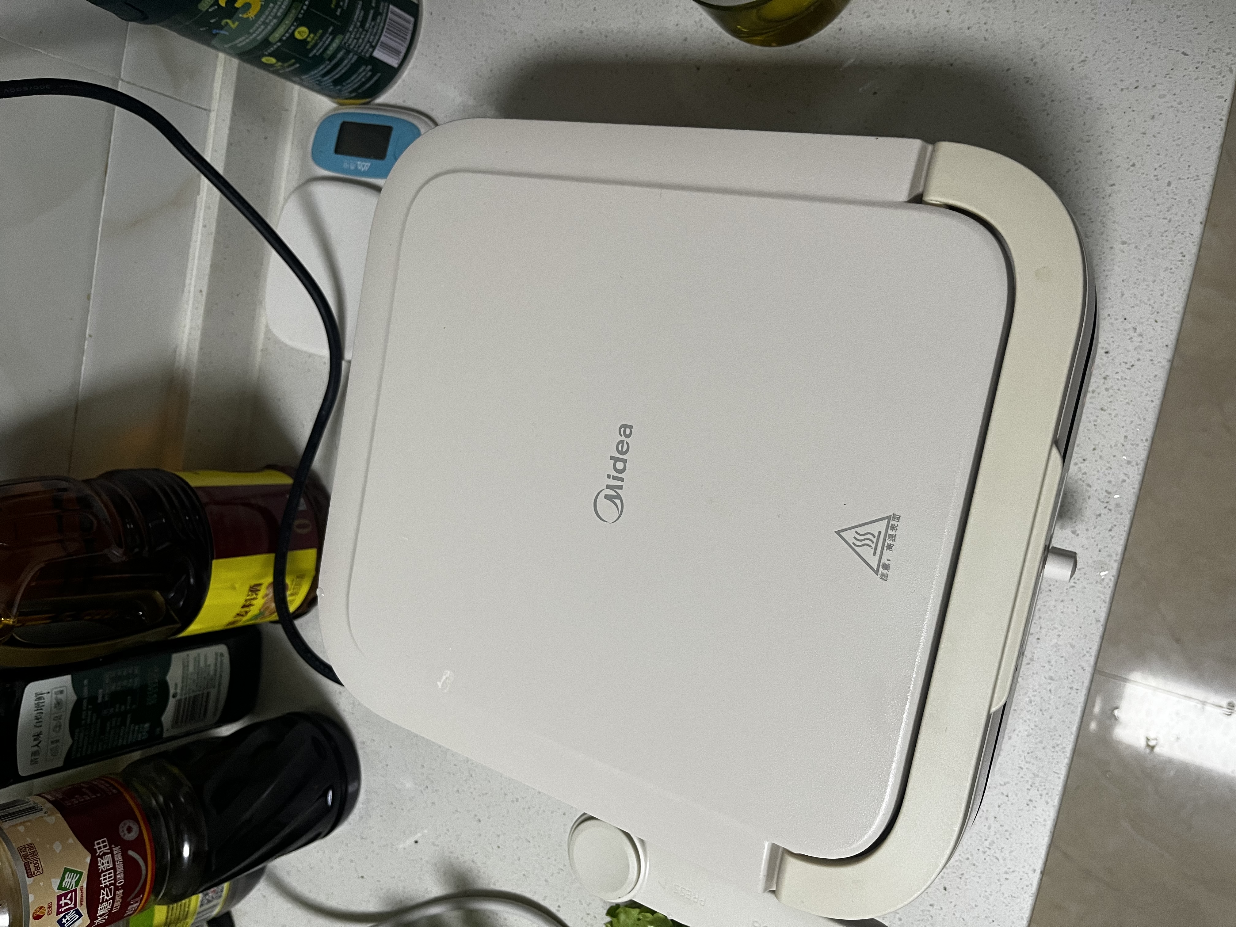 美的（Midea）电饼铛 可拆洗大火力速热 三明治机早餐机煎饼锅 方形蒸汽煎烤悬浮加深加大烤盘烙饼 高颜值方盘|JKE28J51 实拍图