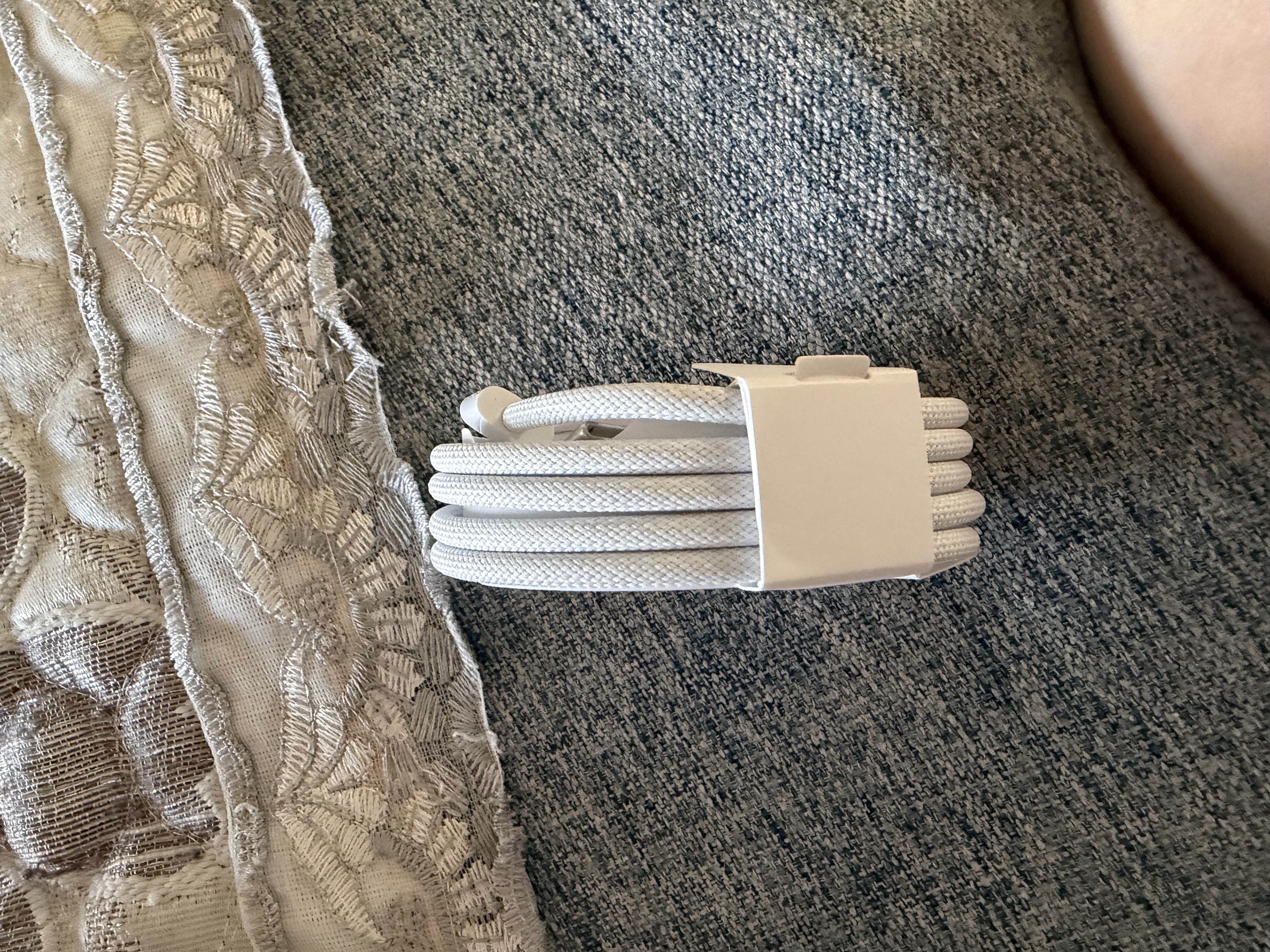 Apple/苹果 60W type-c充电线-1米 usb-c手机数据线 原装旗舰店苹果iPhone 17 Pro Max iPad快充线 实拍图