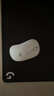 罗技（Logitech）M221 轻音鼠标 无线鼠标 办公鼠标 对称鼠标 带无线微型接收器 米白色 实拍图