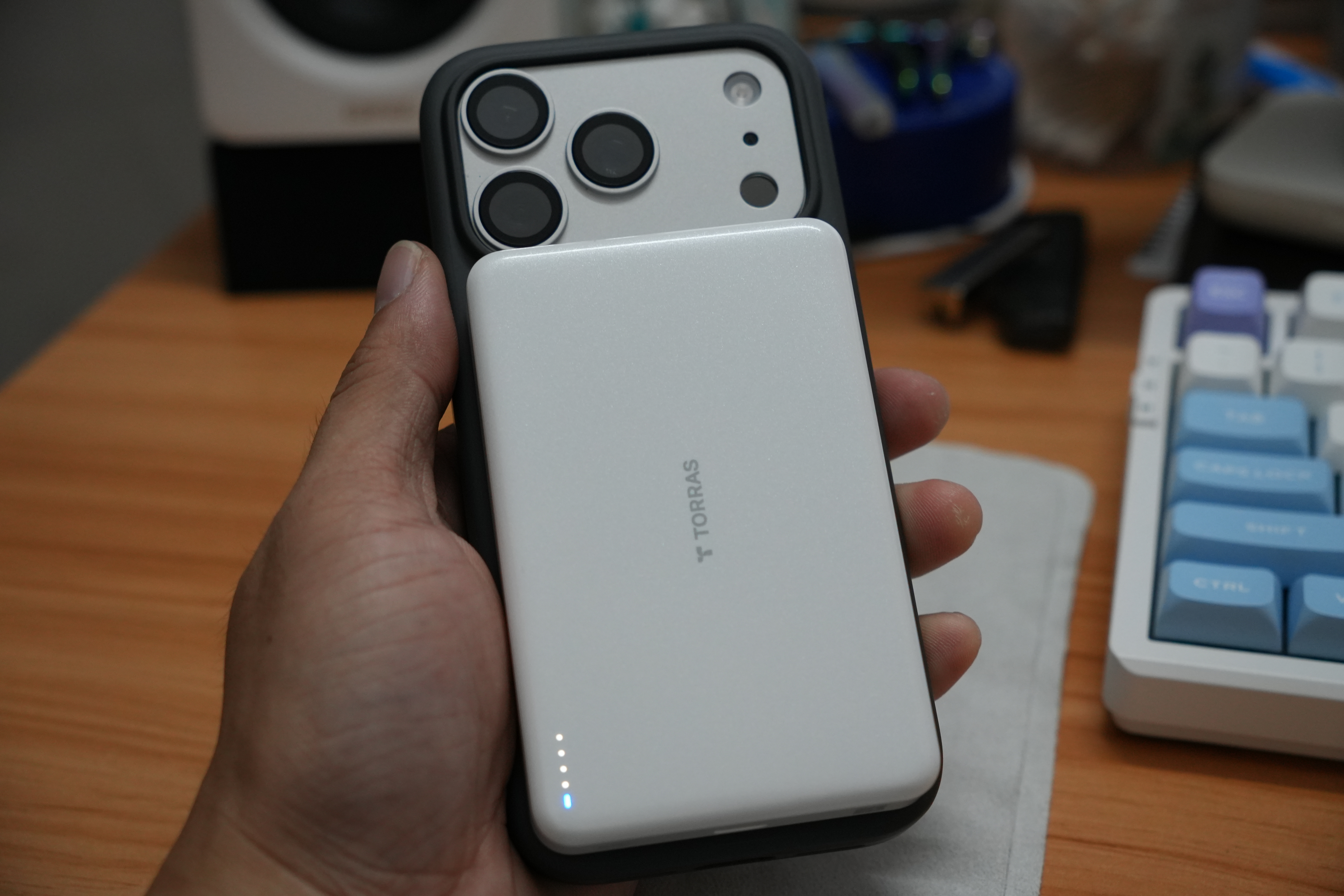 倍思【Ai按键零感壳|亲肤手感】适用iphone17pro手机壳苹果17pro保护套原装超薄磁吸全包防摔散热无线 实拍图