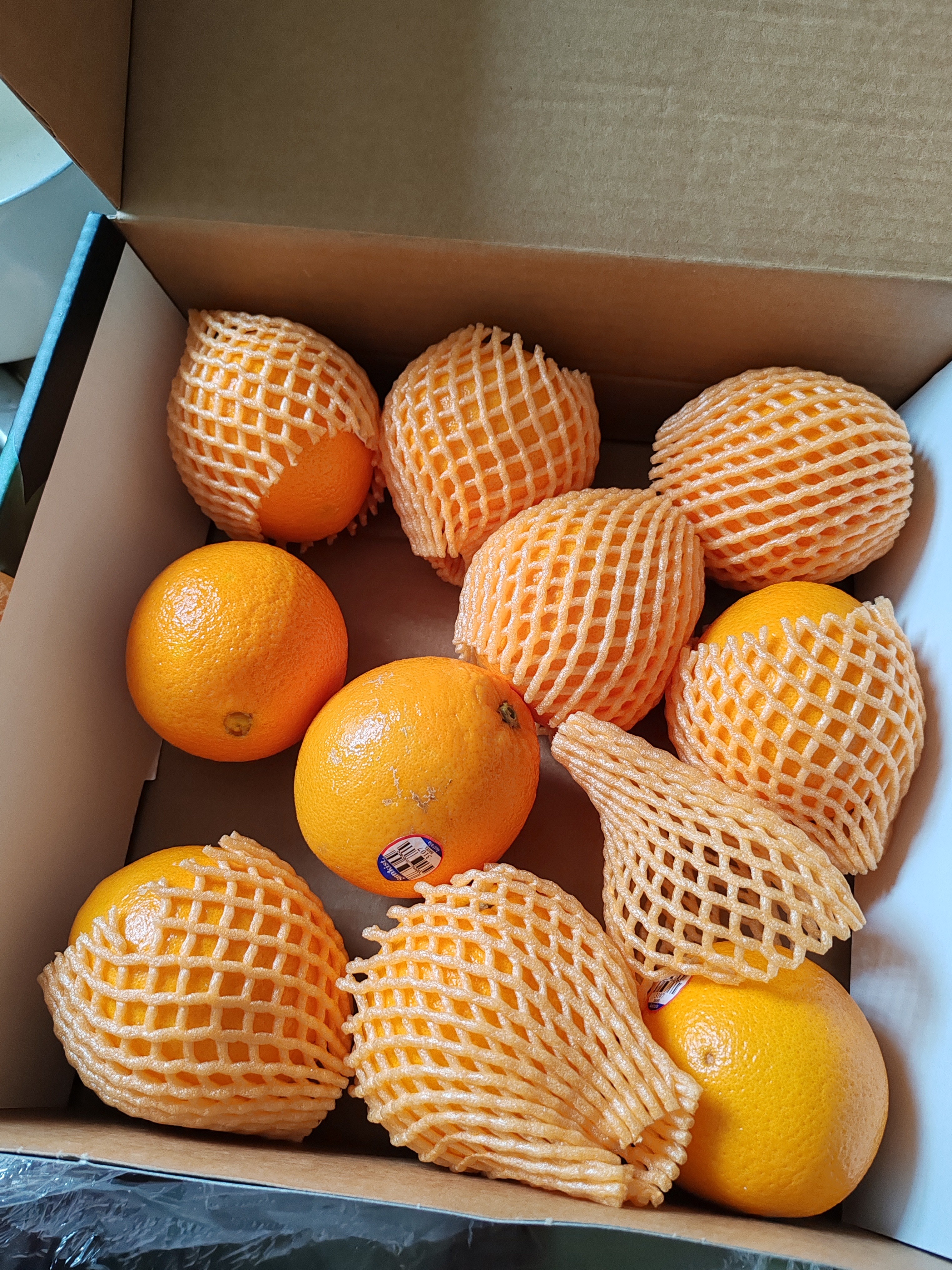 新奇士（Sunkist）澳大利亚蓝标早脐橙4斤礼盒装 单果180g起 新鲜水果礼盒 实拍图