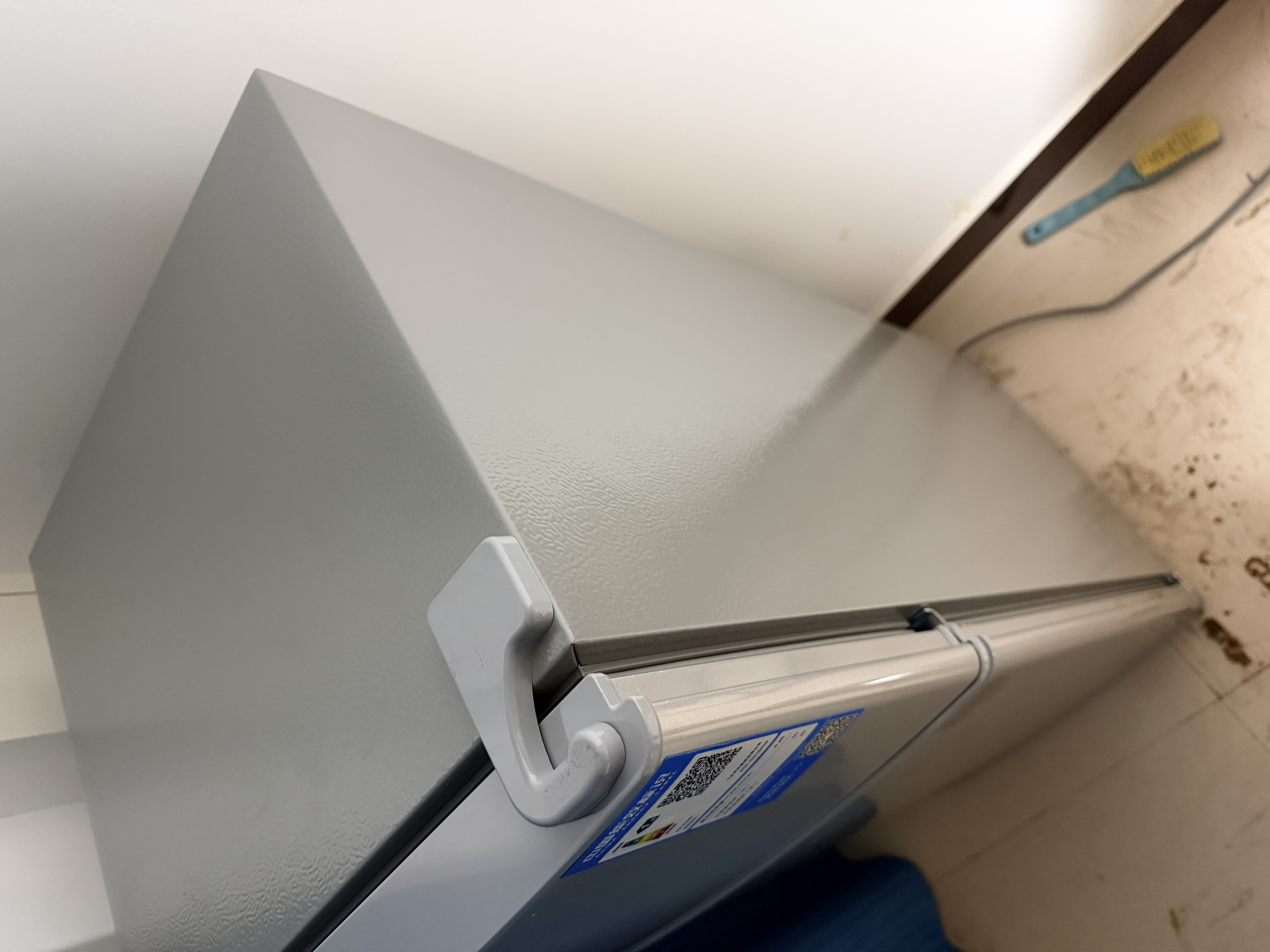 奥克斯小冰箱家用小型迷你冷藏冷冻两用出租房宿舍用节能省电寝室办公室电冰箱 【节能省电】186银色【高效保鲜 铜管速冷】70L 实拍图