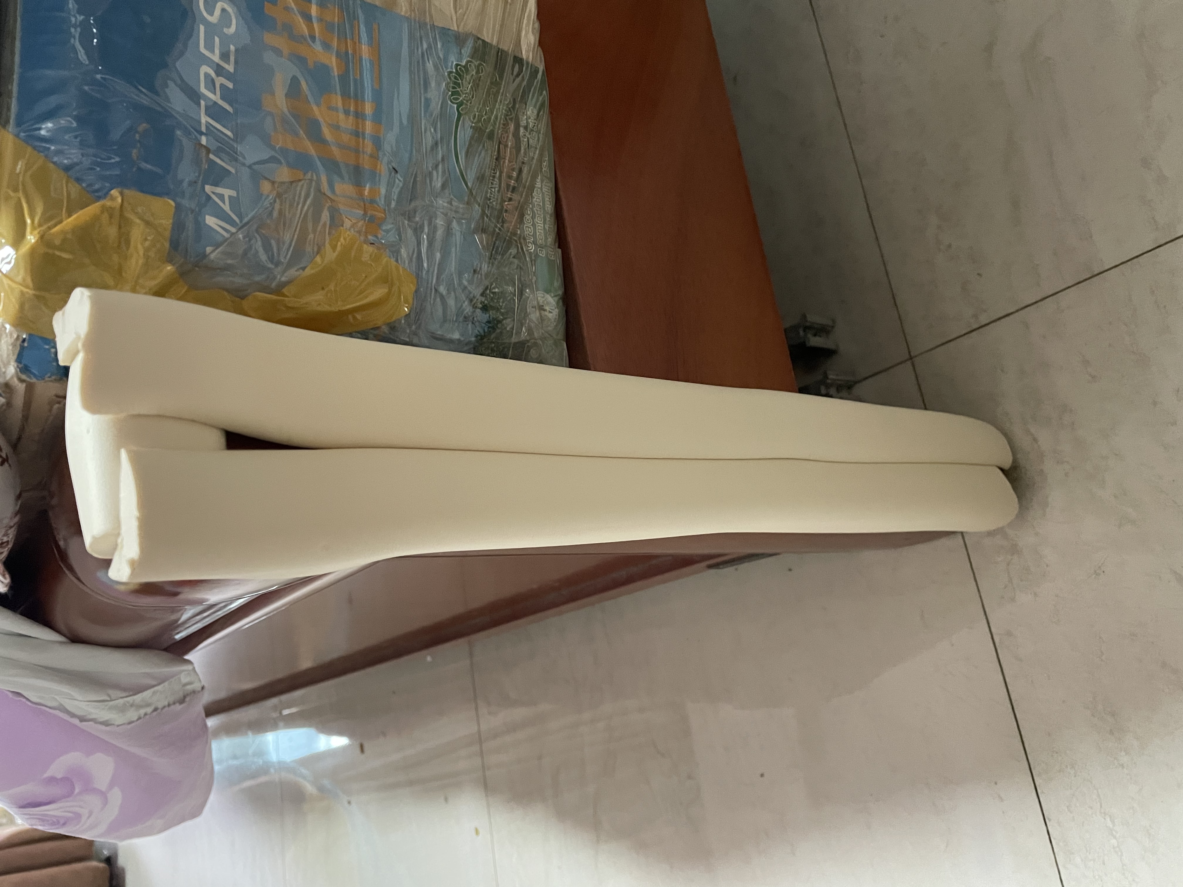 纽备丽提防撞条自贴防撞角海绵条包柱子防磕碰墙垫泡沫护角条包边防碰头 实拍图