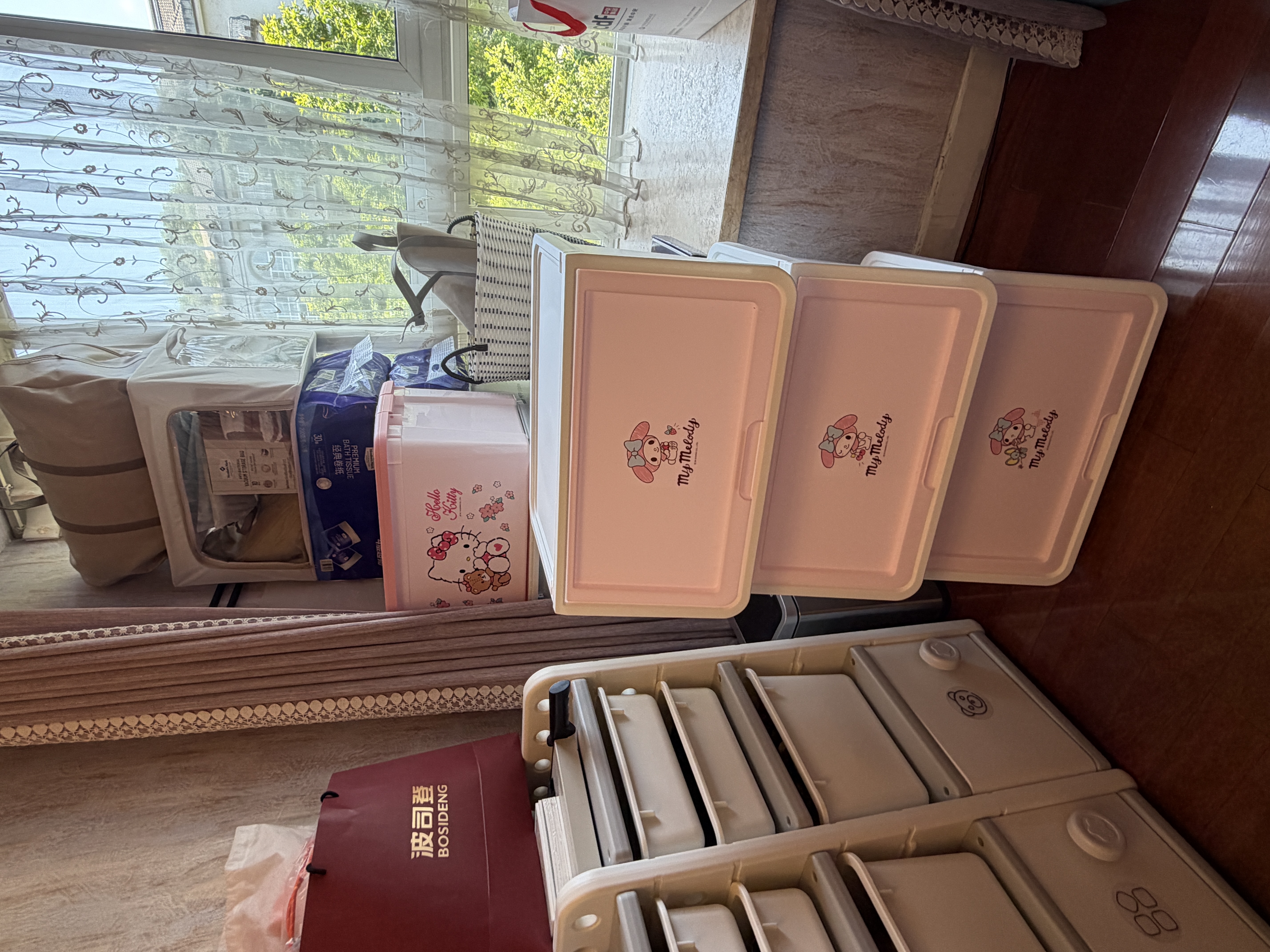 爱丽思（IRIS）收纳箱塑料儿童玩具零食整理箱卡通储物箱斜口前开叠加侧开收纳柜 【3个装】37L 美乐蒂 白/粉色 实拍图