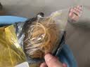 京屿橡皮筋办公耐用橡皮圈高弹力条黄色牛皮筋扁宽粗细绑菜捆钱橡胶圈乳胶圈工业用绳o型圈皮套橡筋带 0.5kg*5/袋装直径4cm 常用款 实拍图
