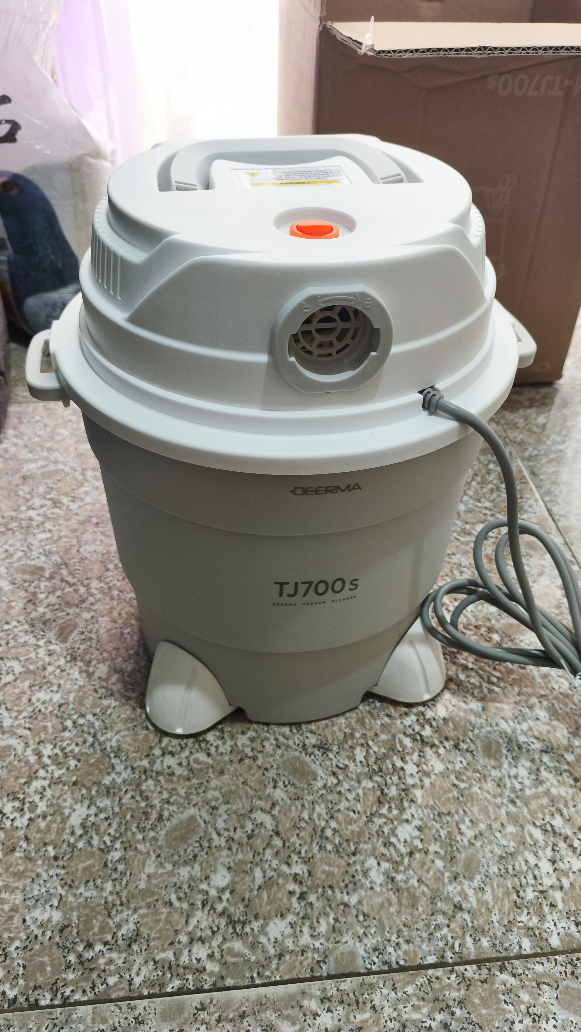 德尔玛（Deerma）【重磅新品】TJ700S 干吹两用吸尘器 家用商用 吸尘器桶式大吸力 整机降噪设计ZN-530 实拍图