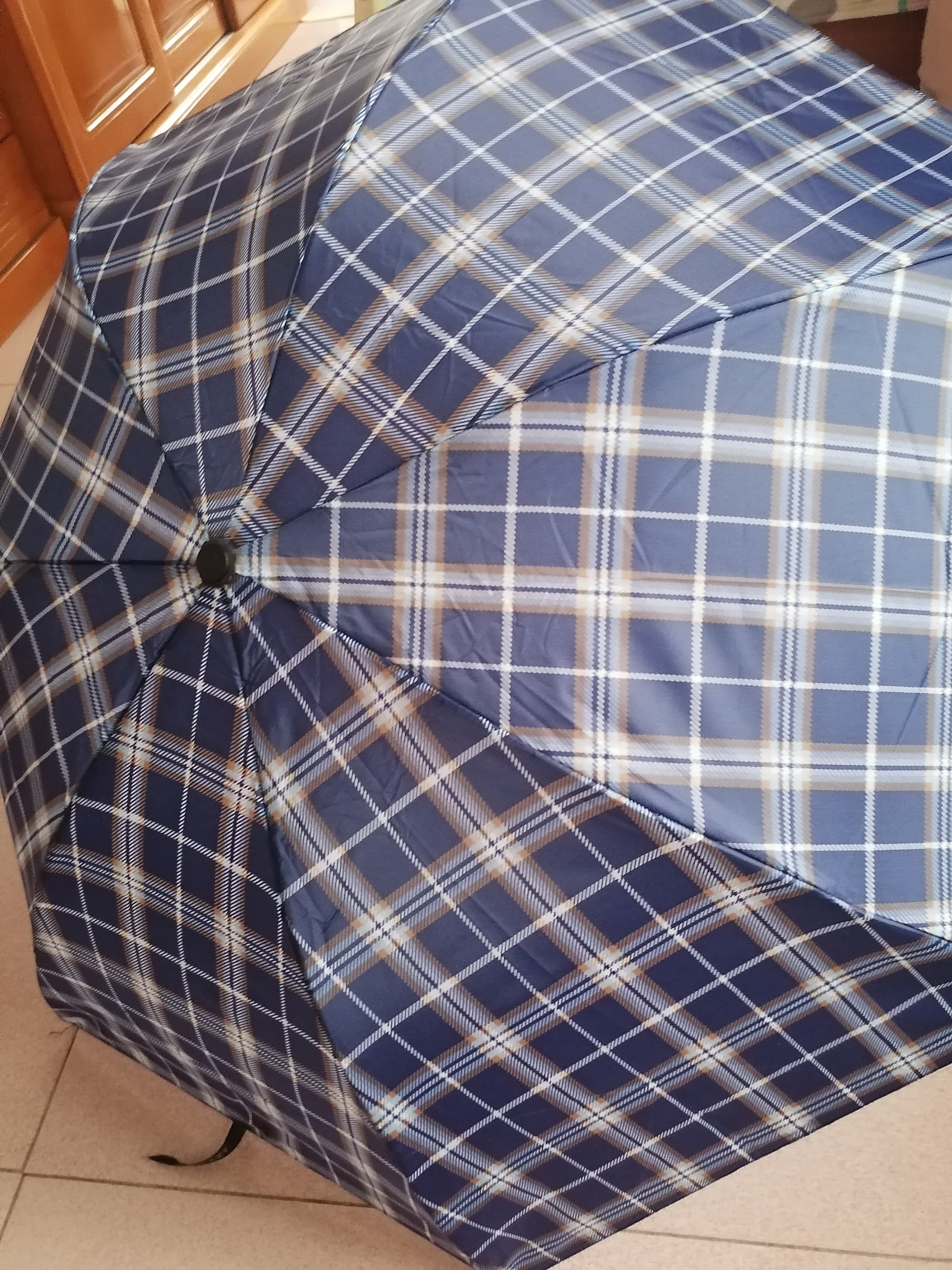 天堂伞 防风雨伞三折 便携折叠拒水晴雨两用伞商务伞男女格子兰藏青 实拍图