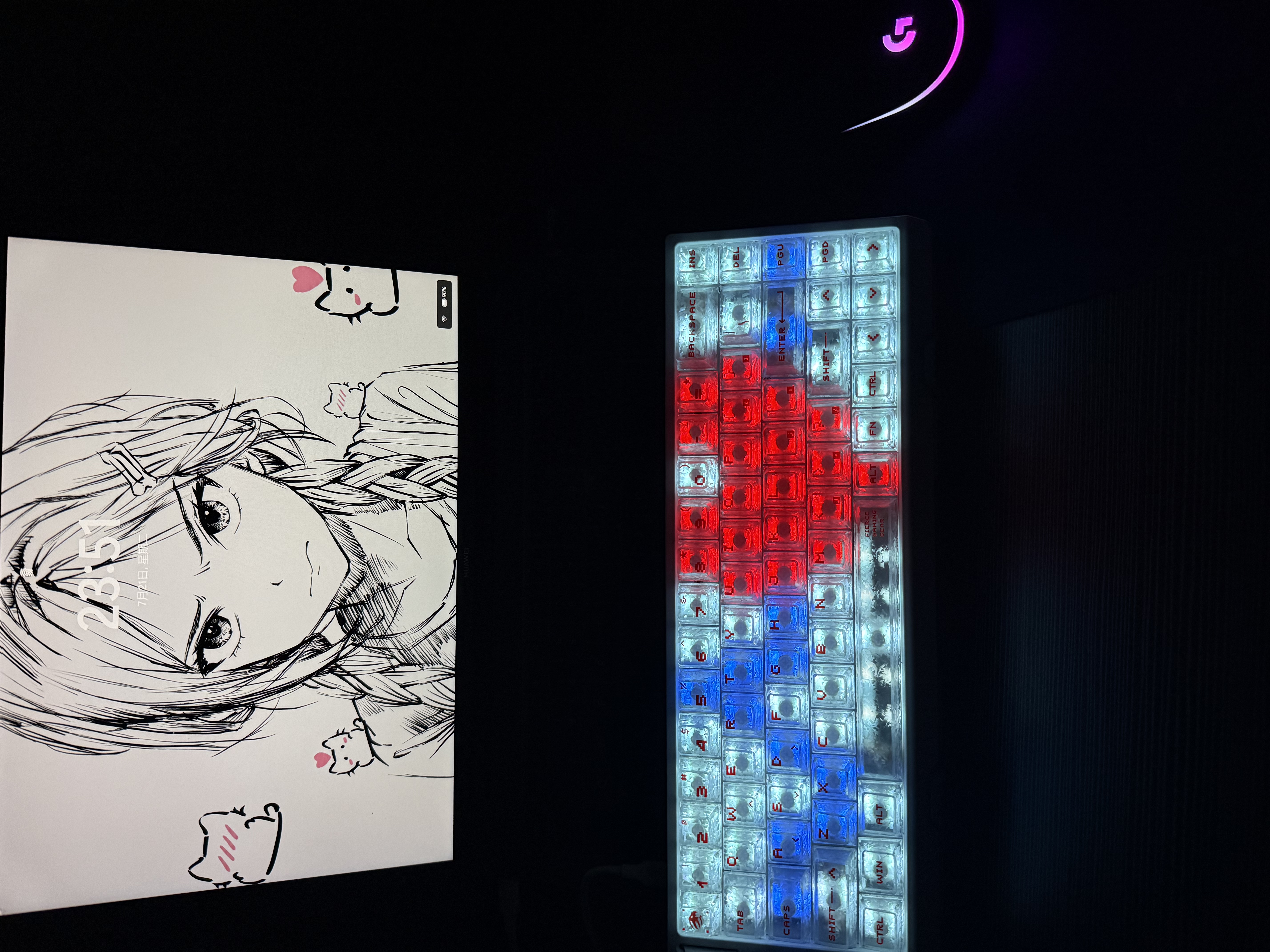 美加狮MAD 68 V2 客制化68键电竞磁轴游戏键盘 有线连接FPS游戏低延迟 8K回报率 冰碳白 雪曜轴 双灯位 实拍图