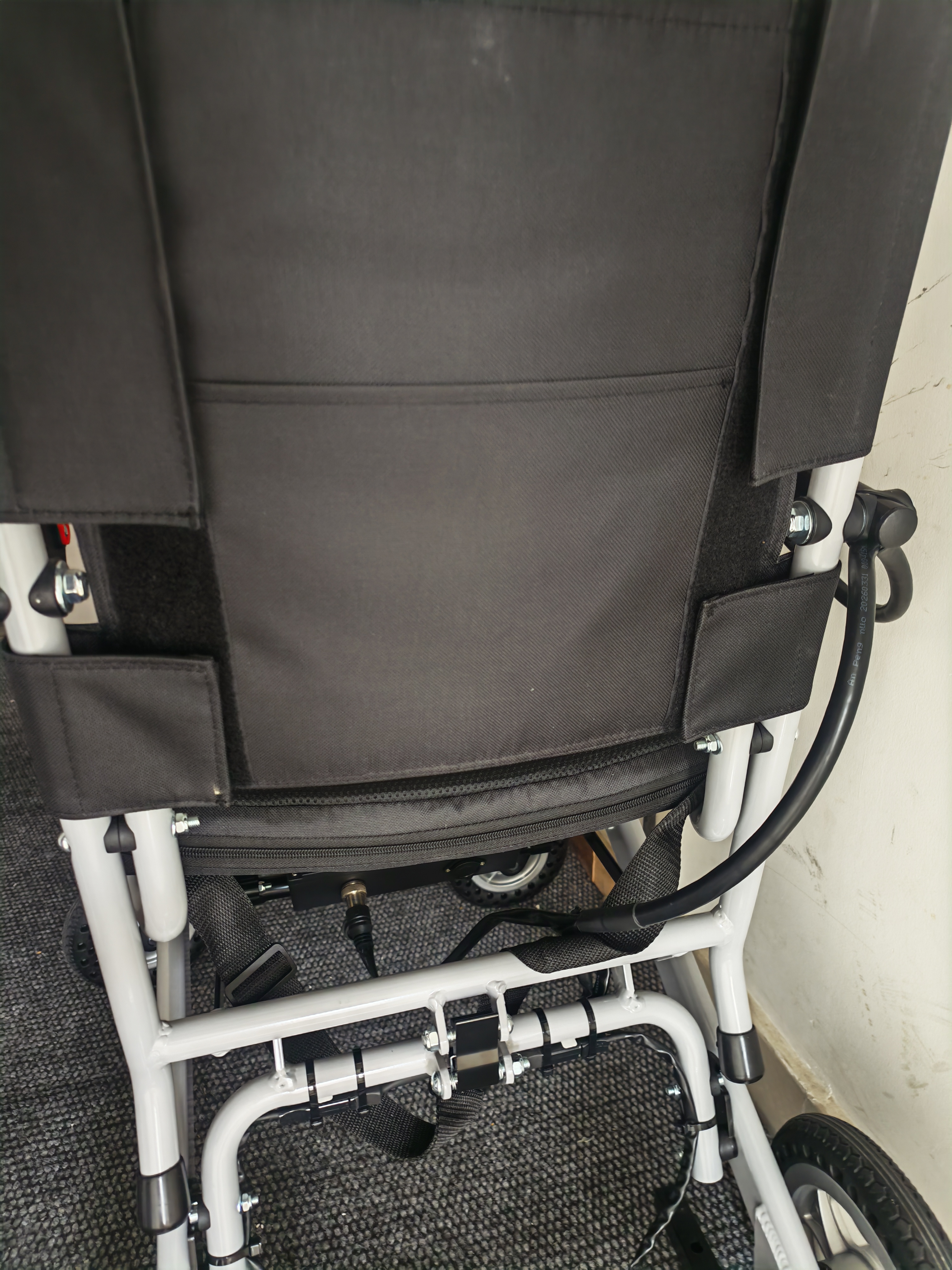 BURIRY电动轮椅老人全自动轻便可折叠旅行上飞机专用智能代步车S500-6 标准款丨续航20里/6AH锂电 实拍图