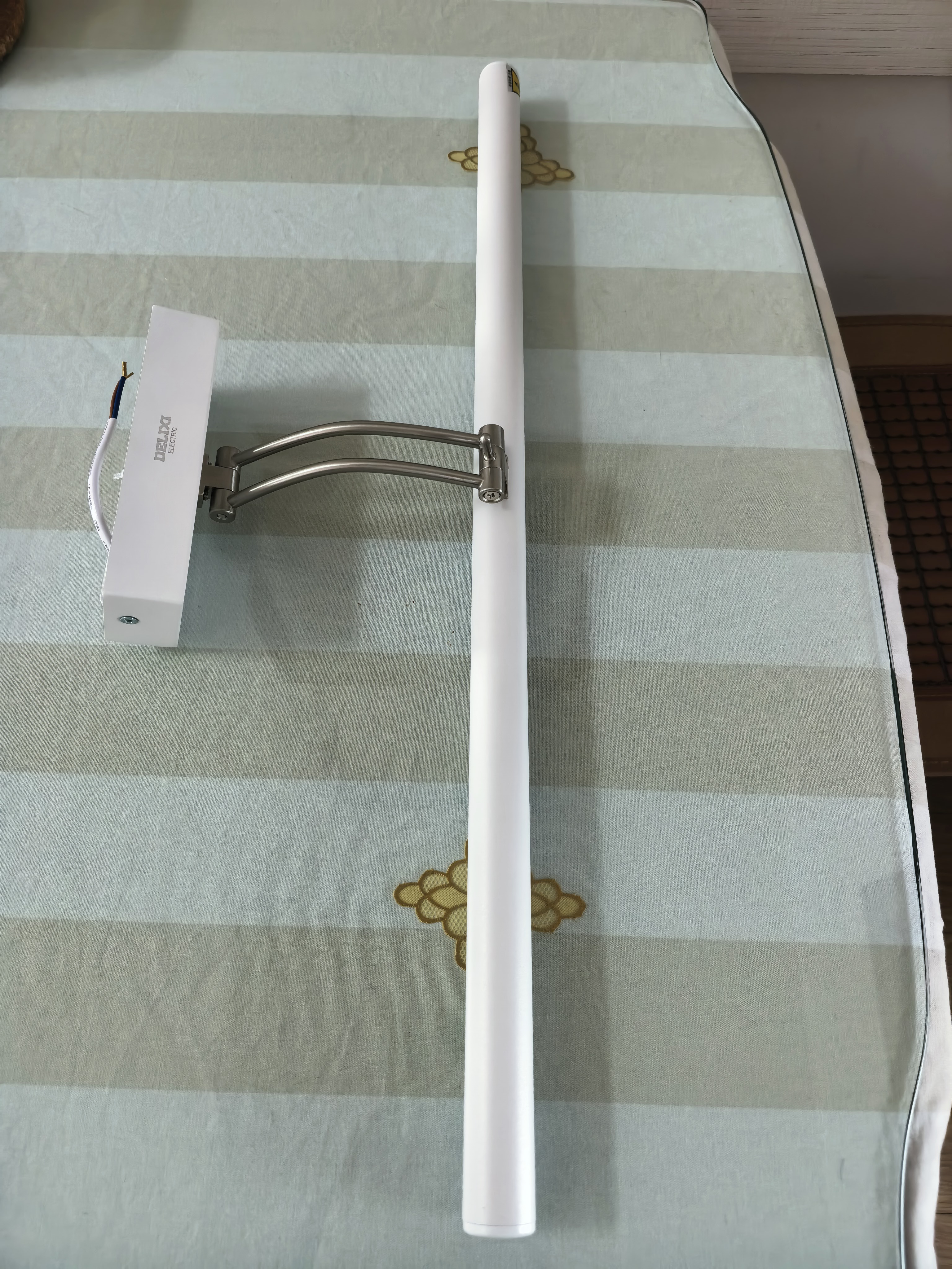 德力西（DELIXI）LED镜前灯Ra95高显指浴室卫生间壁灯化妆灯【12W暖白光】长59厘米 实拍图