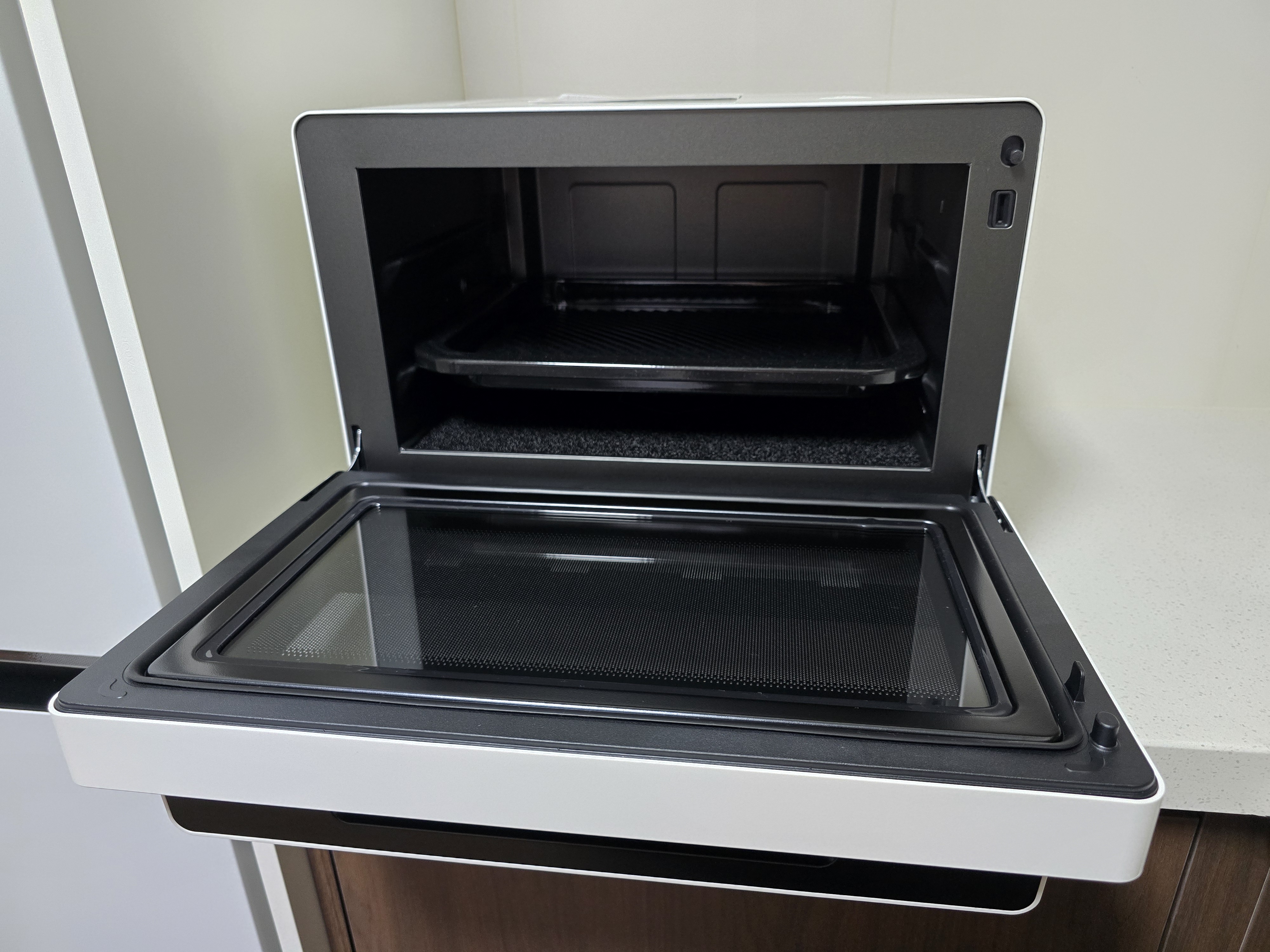 松下（Panasonic）万食炉2.0上烤下蒸彩屏触控家用变频微波台嵌两用28L大容量微蒸烤炸一体机NN-DS285Q 实拍图