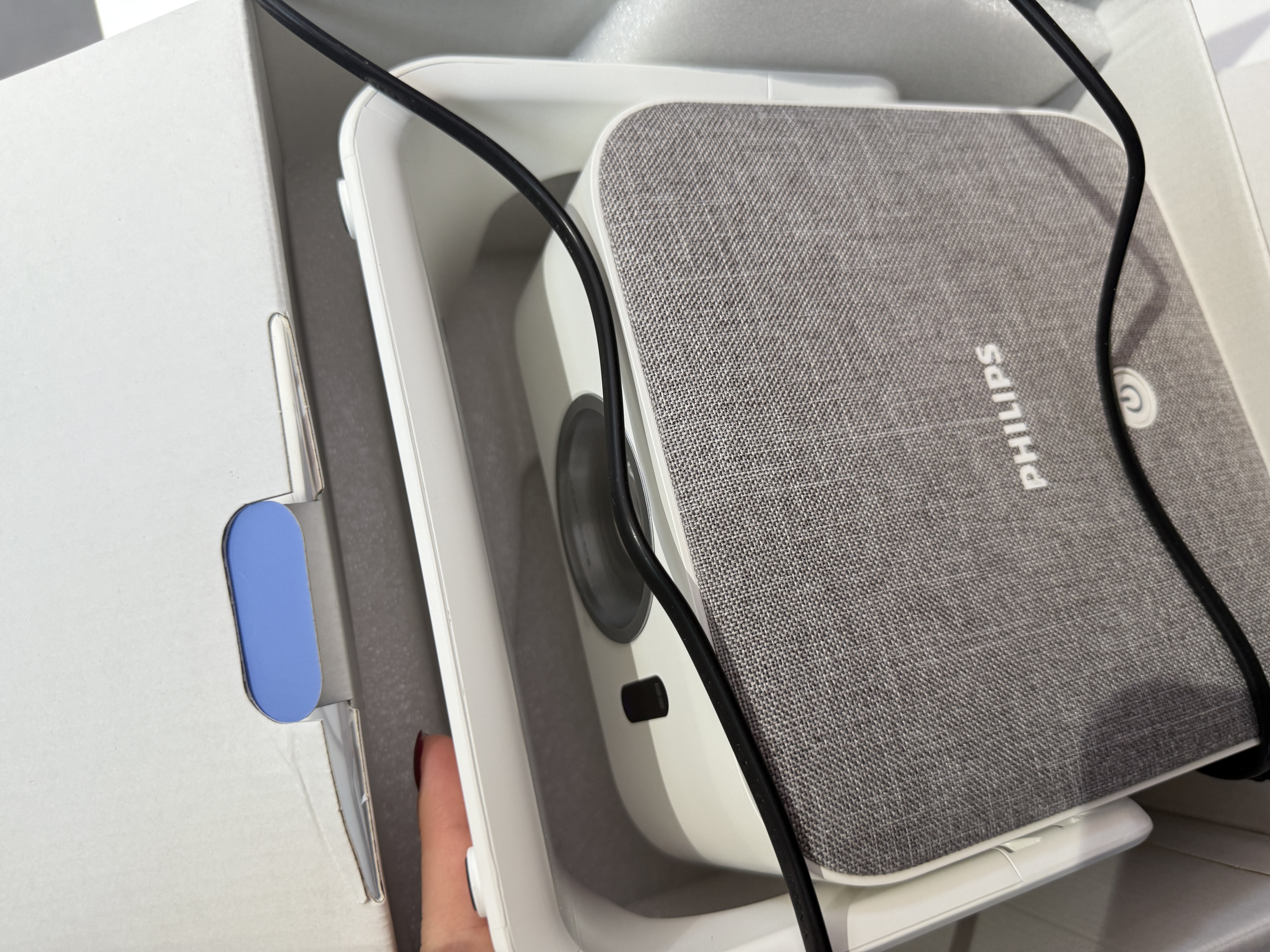 飞利浦（PHILIPS）NPX355投影仪家用超高清2026新款办公客厅家庭影院投影电视高清电脑投屏会议投影机 实拍图