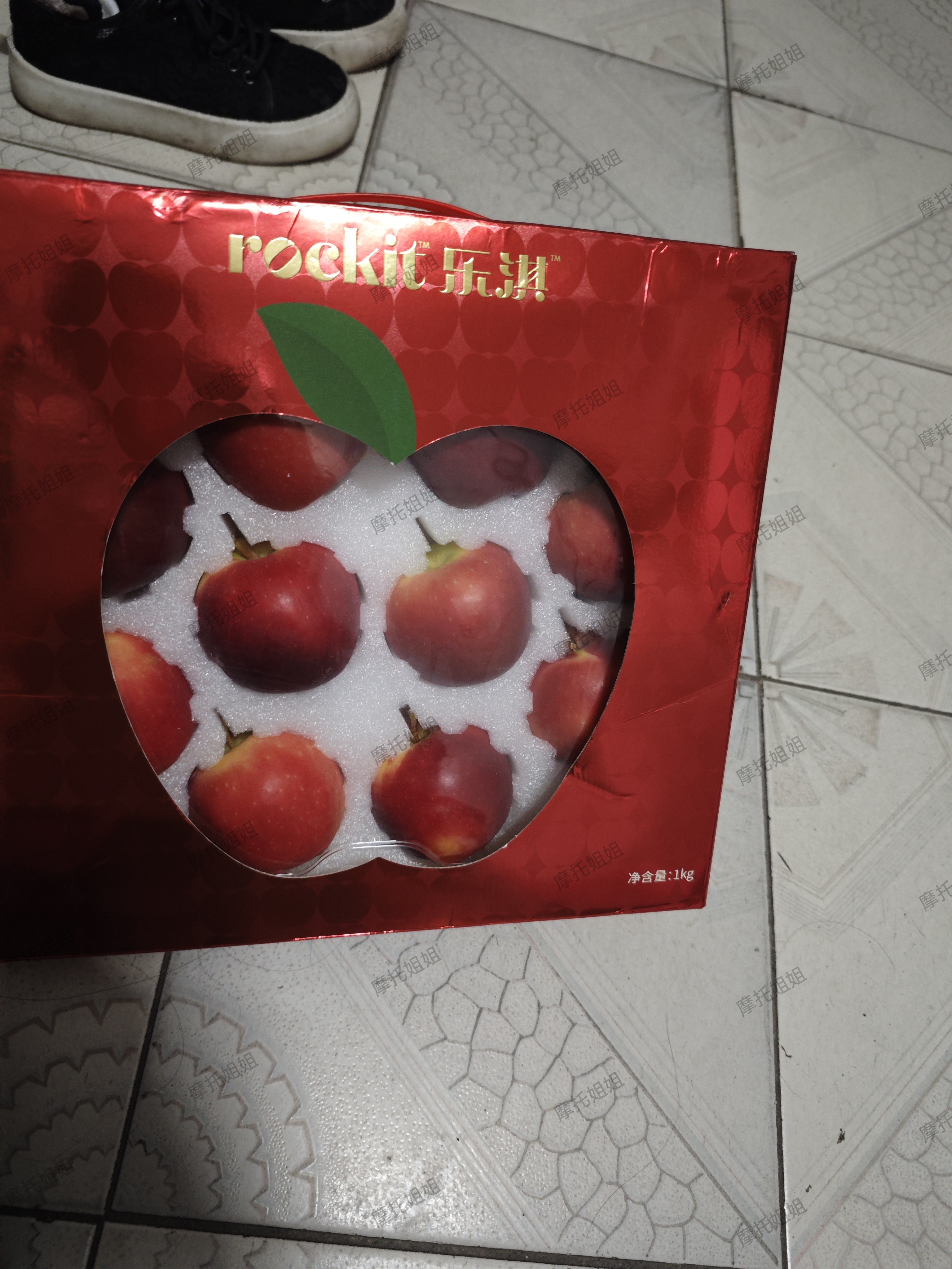 乐淇（ROCKIT）王一博同款新西兰火箭筒苹果10粒装 生鲜水果礼盒 源头直发 实拍图