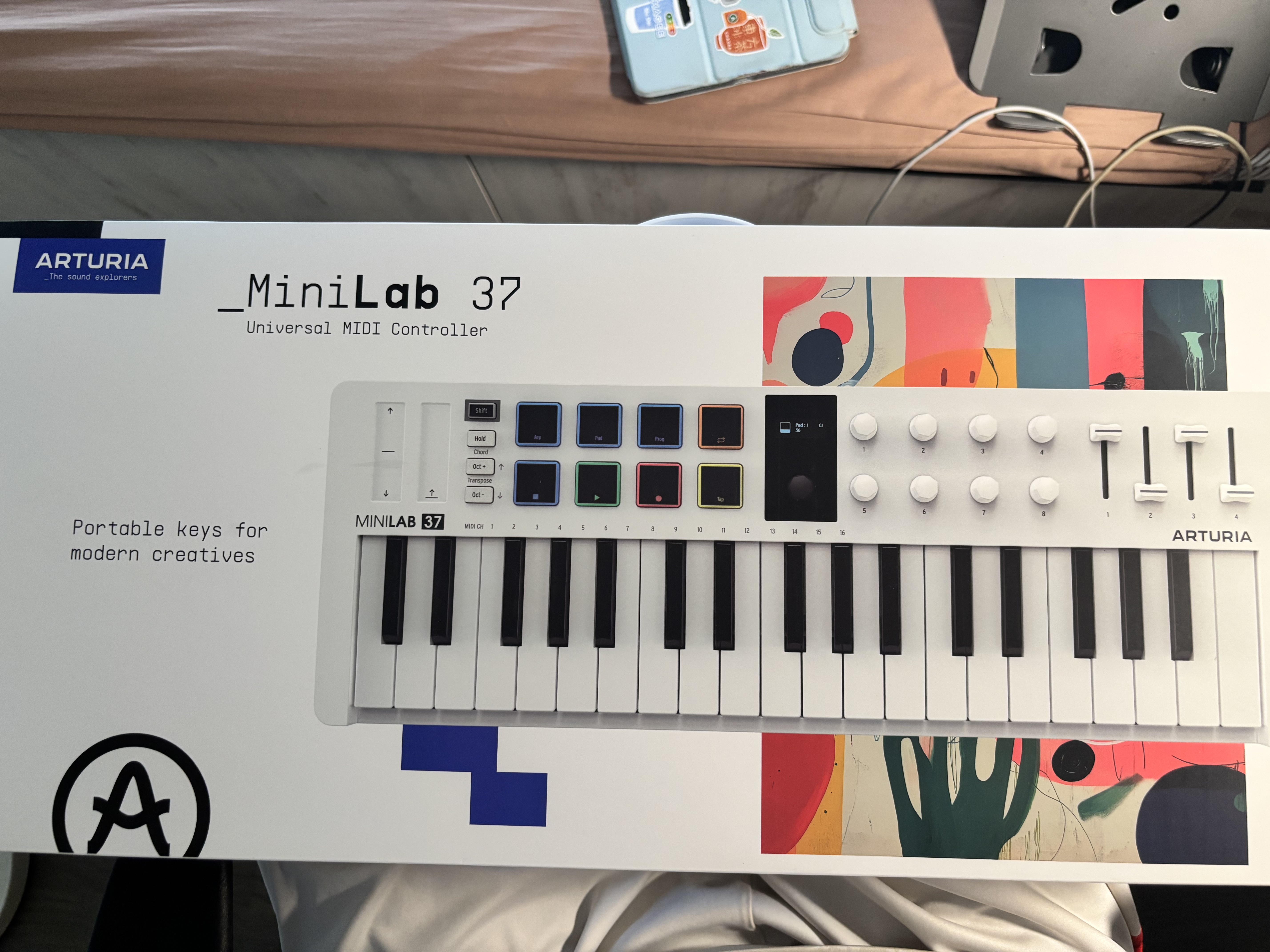 ARTURIA MINILAB3 MK3 便携MIDI键盘25键迷笛控制器打击垫音乐作编曲制作 升级新款 Minilab 37 白色+赠送踏板｜正版1对1服务 品牌直销 | 正版音源 | 技术支持 | 实拍图