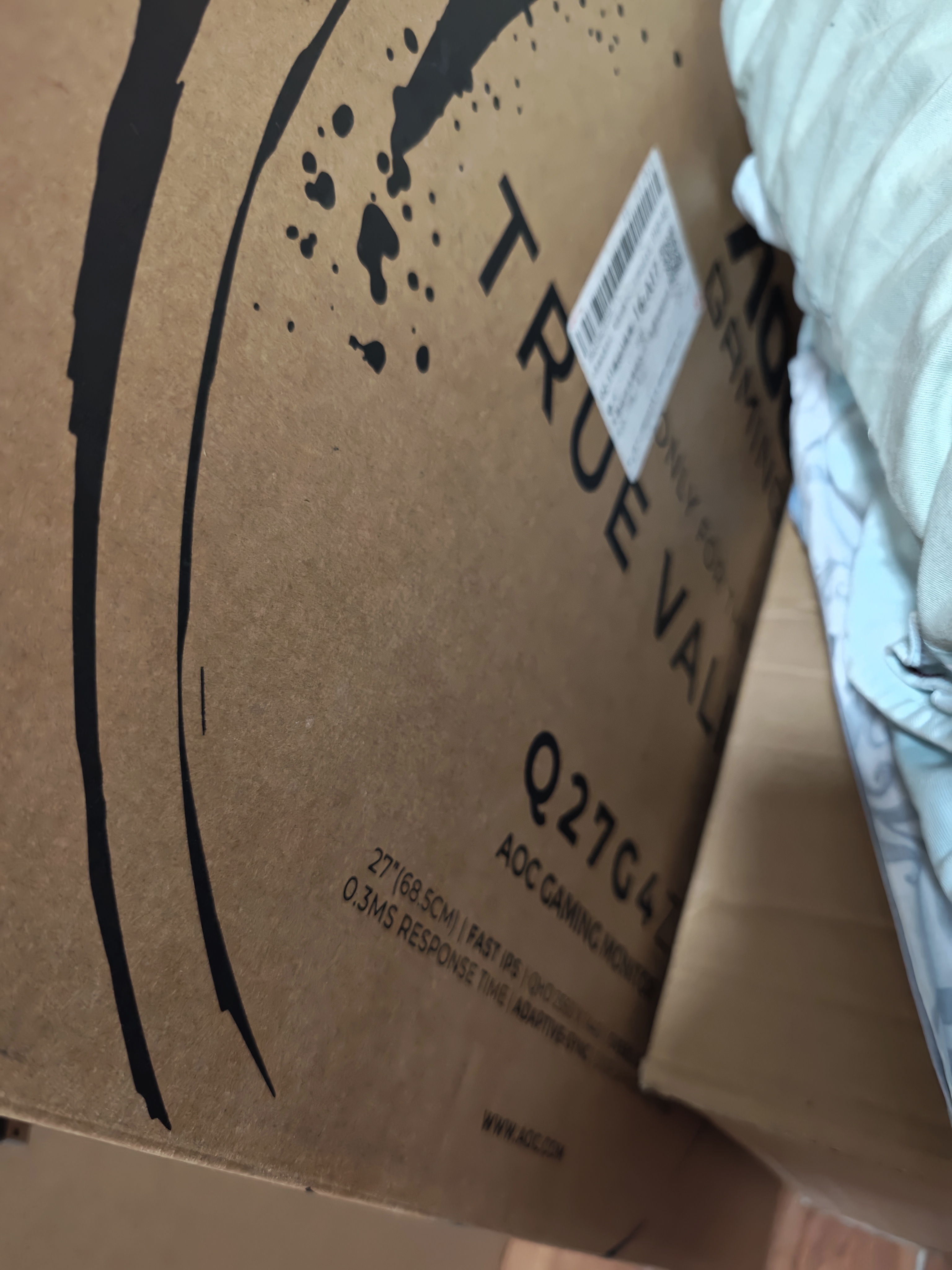 AOC 27英寸2K 260Hz FastIPS快速液晶 0.3ms HDR400 硬件低蓝光 MBR FPS游戏电竞显示器 宙斯盾Q27G4Z 实拍图