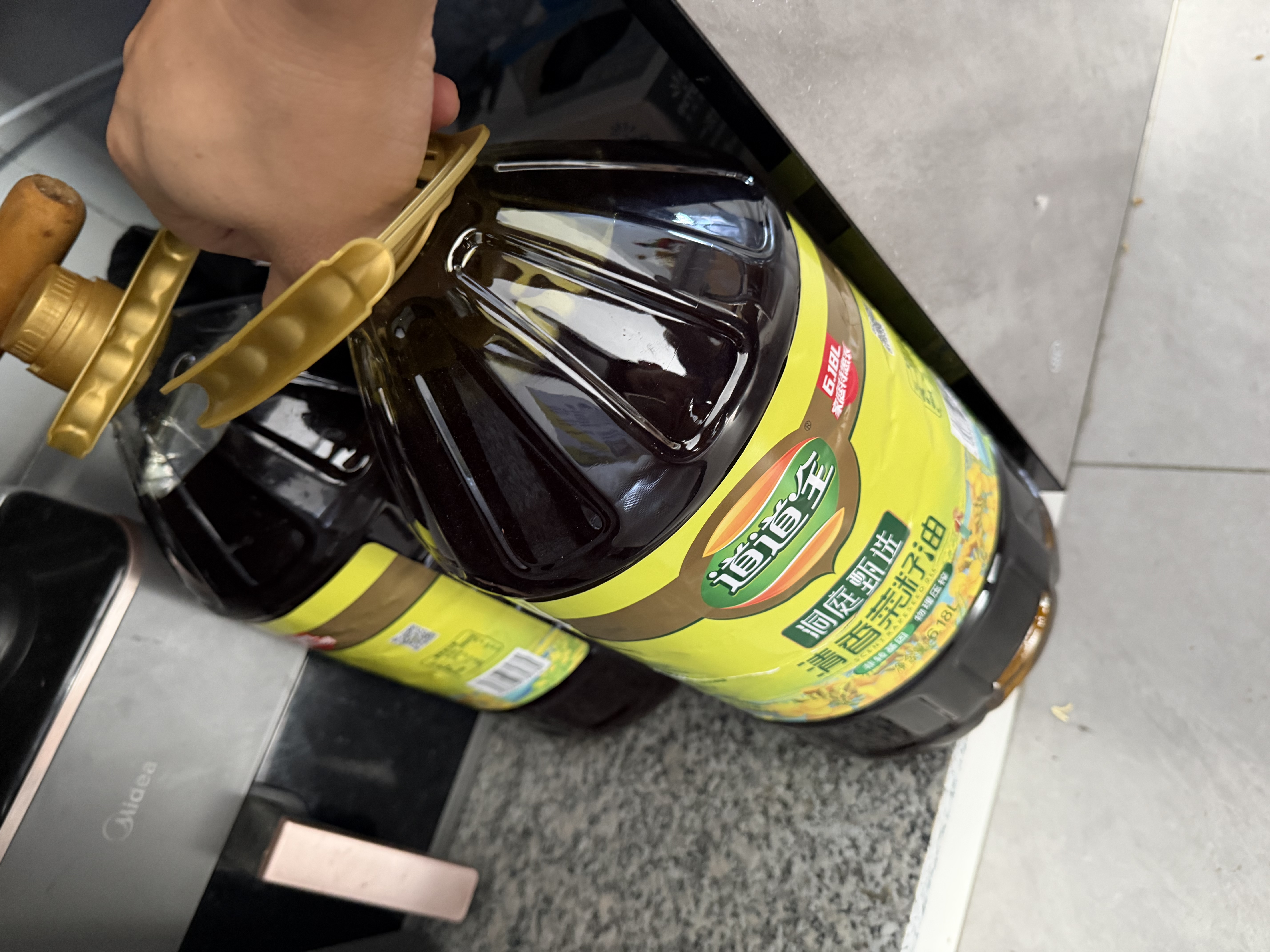 道道全【保真菜籽油】食用油 洞庭甄选清香菜籽油 家庭装 6.18L*1桶 实拍图