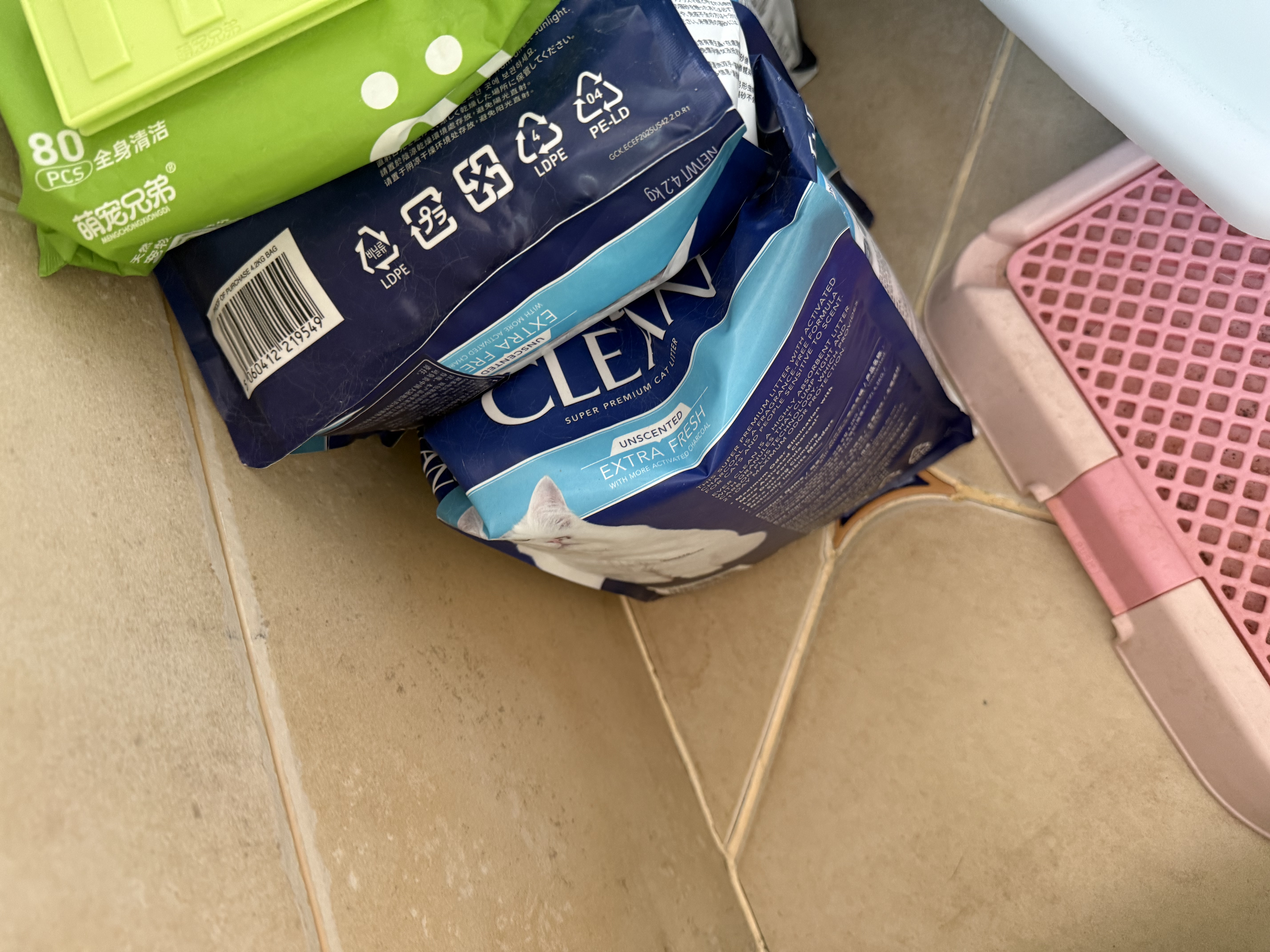 铂钻（EverClean）除臭低尘膨润土宠物用品矿砂猫砂蓝标无香款4.2kg*5包【礼盒装】 实拍图