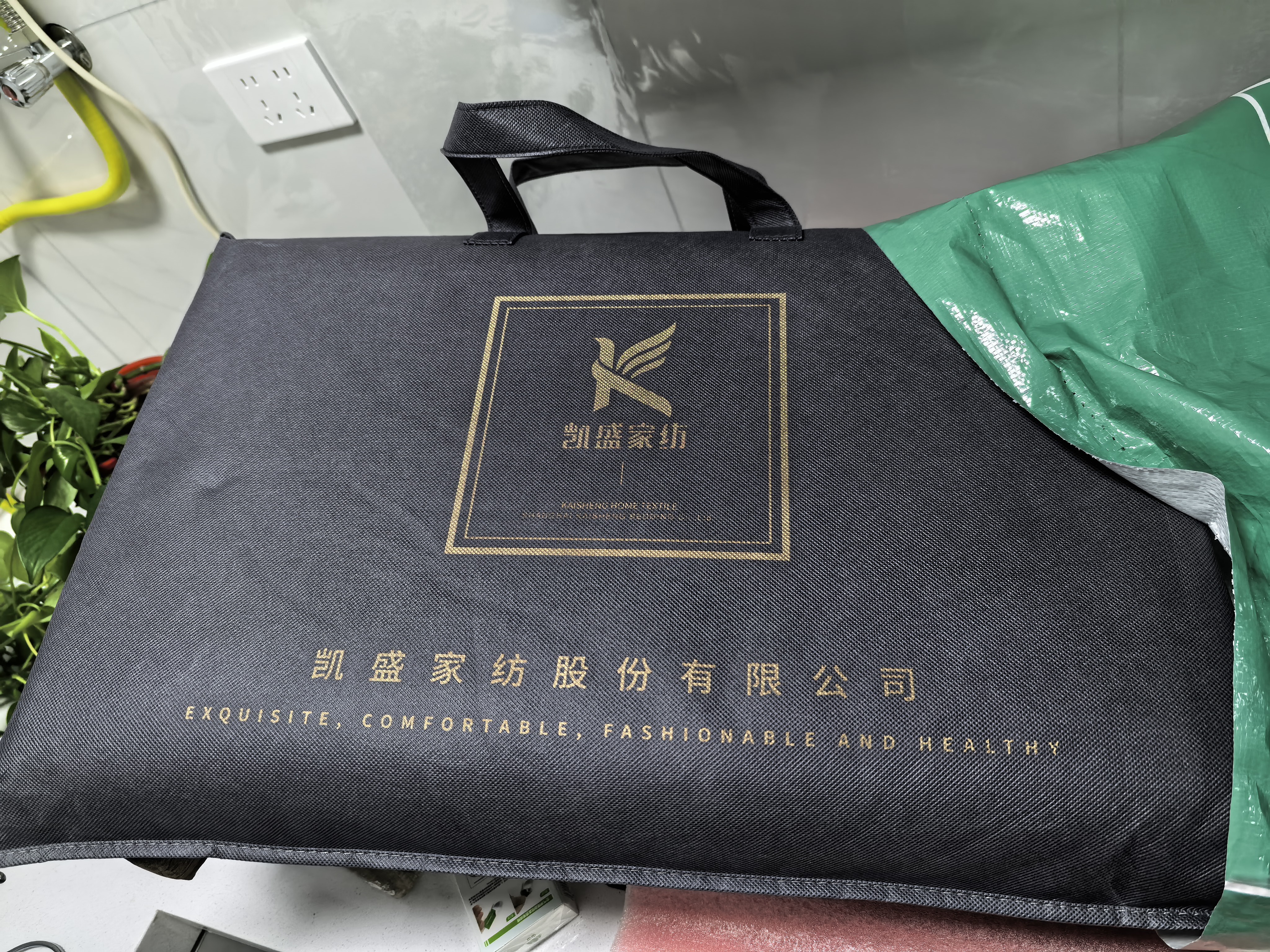 凯盛家纺泰国天然乳胶枕成人枕芯家用护颈椎高低橡胶单人学生枕头 中枕-曲线高度(12/10) 单只 实拍图