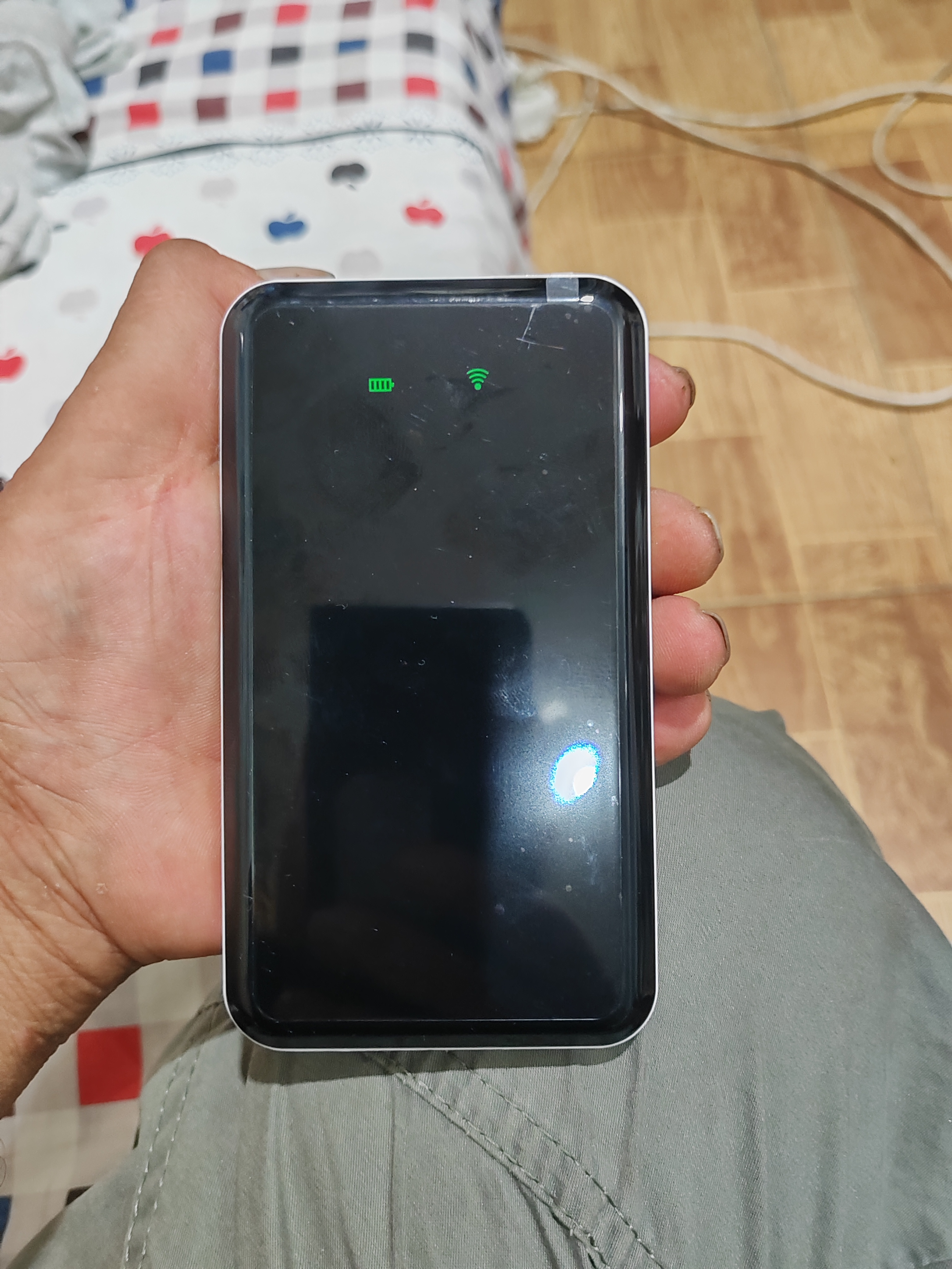 昌实【送一年流量】10000毫安5Ghz随身wifii6全国流量三网通免插卡2026款充电宝无限无线移动路由器 1万毫安【黑色顶配48核48天线】充电宝上网二合一 实拍图
