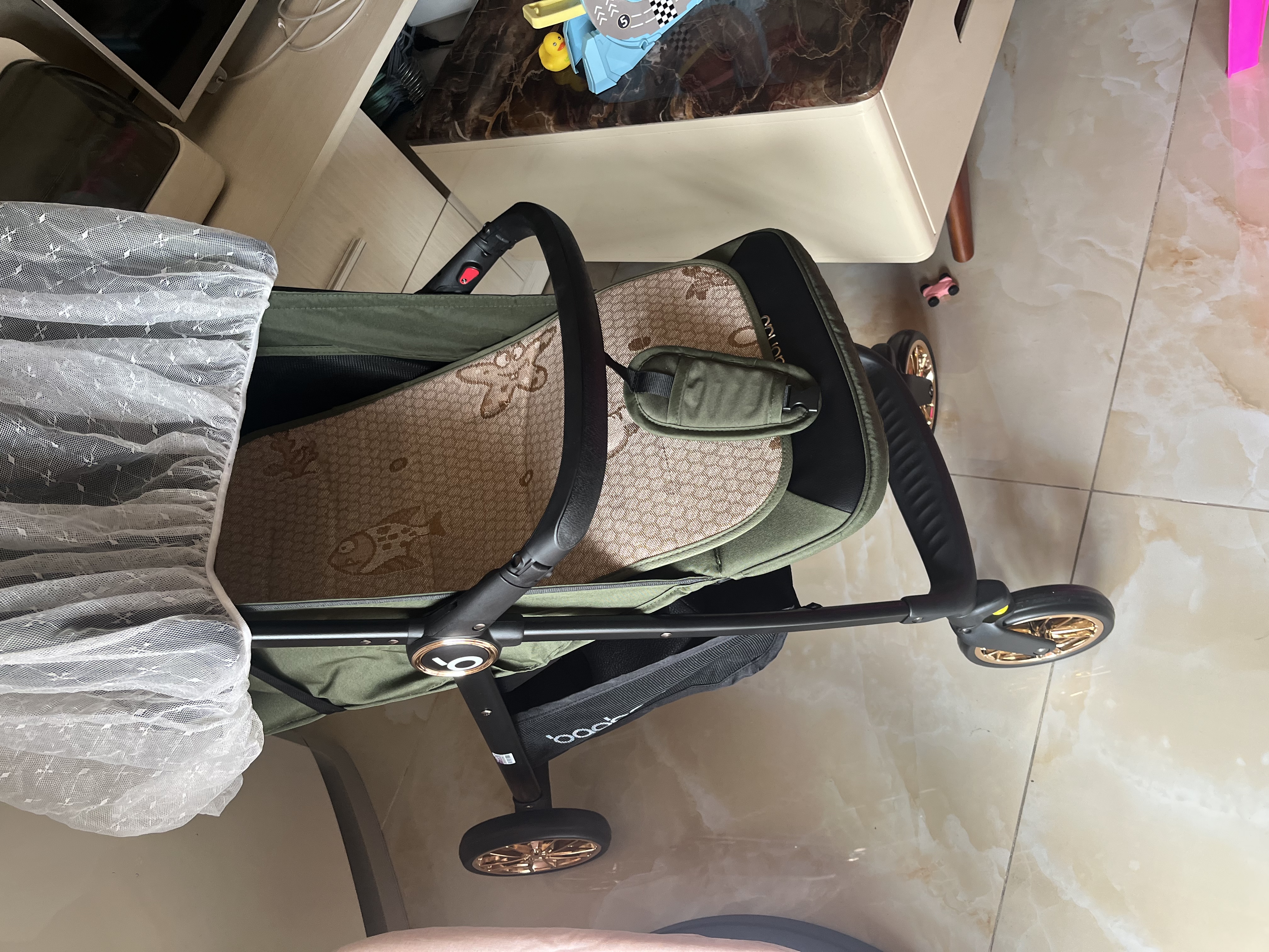 宝宝好a5婴儿推车可坐可躺口袋推车轻便儿童车折叠伞车宝宝手推车婴儿车 A5-不焦绿（限量版）+蚊帐+挂包+挂钩+杯架+双面坐垫 实拍图