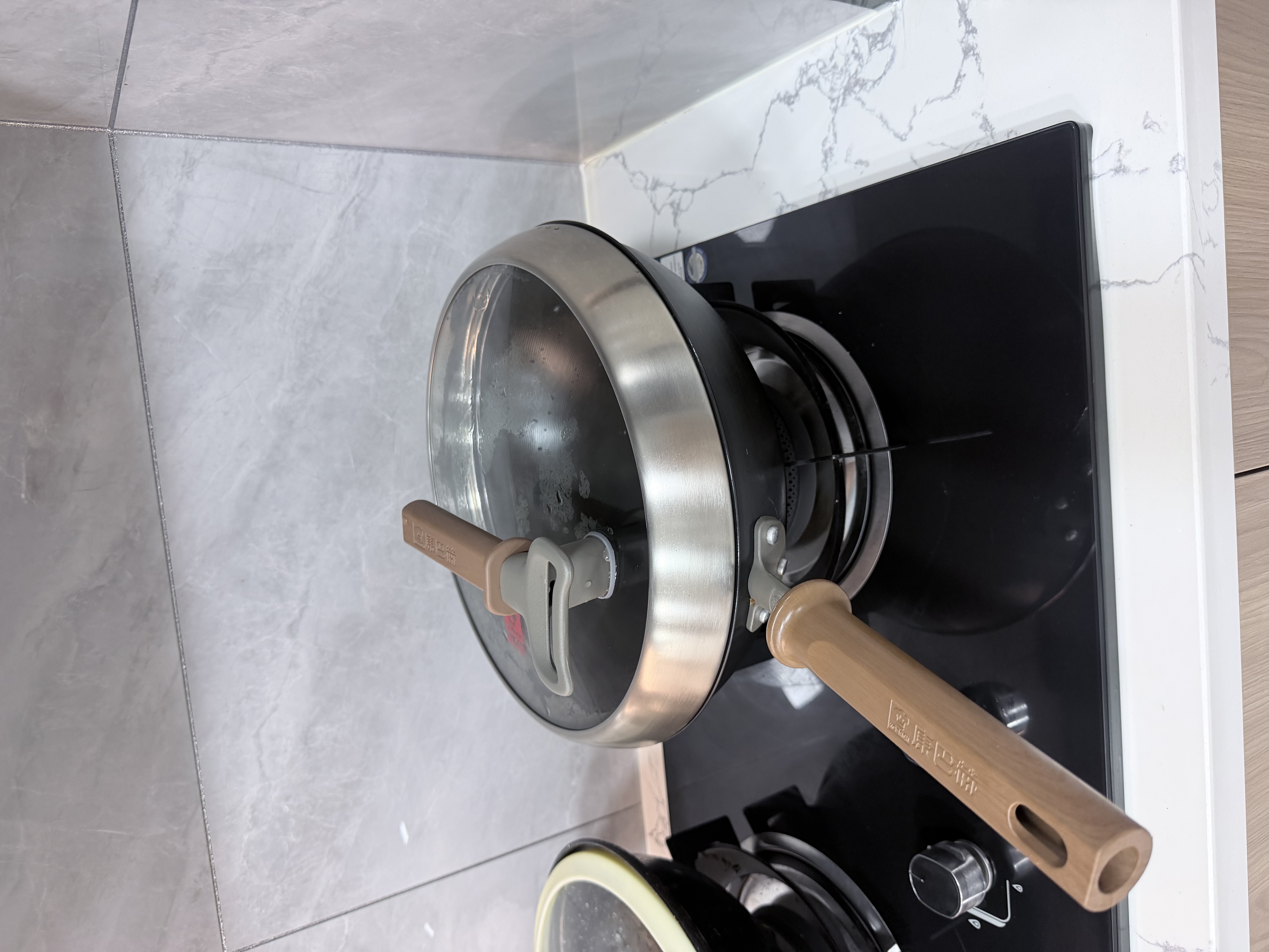 康巴赫【发布会新品】钛香铁锅炒锅无涂层炒菜不粘锅家用电磁炉燃气通用 【365天生锈包换】炒锅+不锈钢铲+蒸屉+防烫夹 32cm 钛+铁熔炼技术丨超强防锈丨一级不粘 实拍图