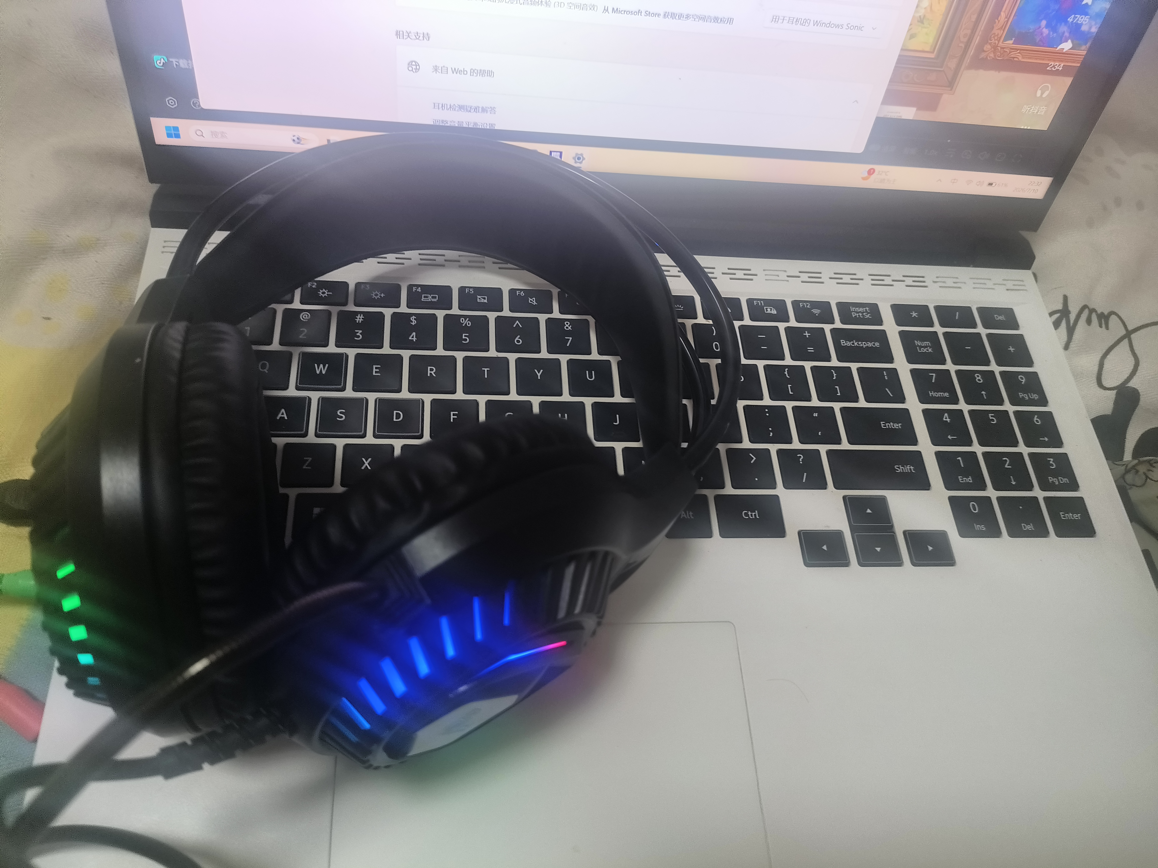 狼蛛（AULA）S615/605电脑头戴式耳机 游戏耳机耳麦 网吧电竞吃鸡笔记本重低音有线7.1听声辩位 S605梦幻黑【USB+双3.5接口】 无规格 实拍图