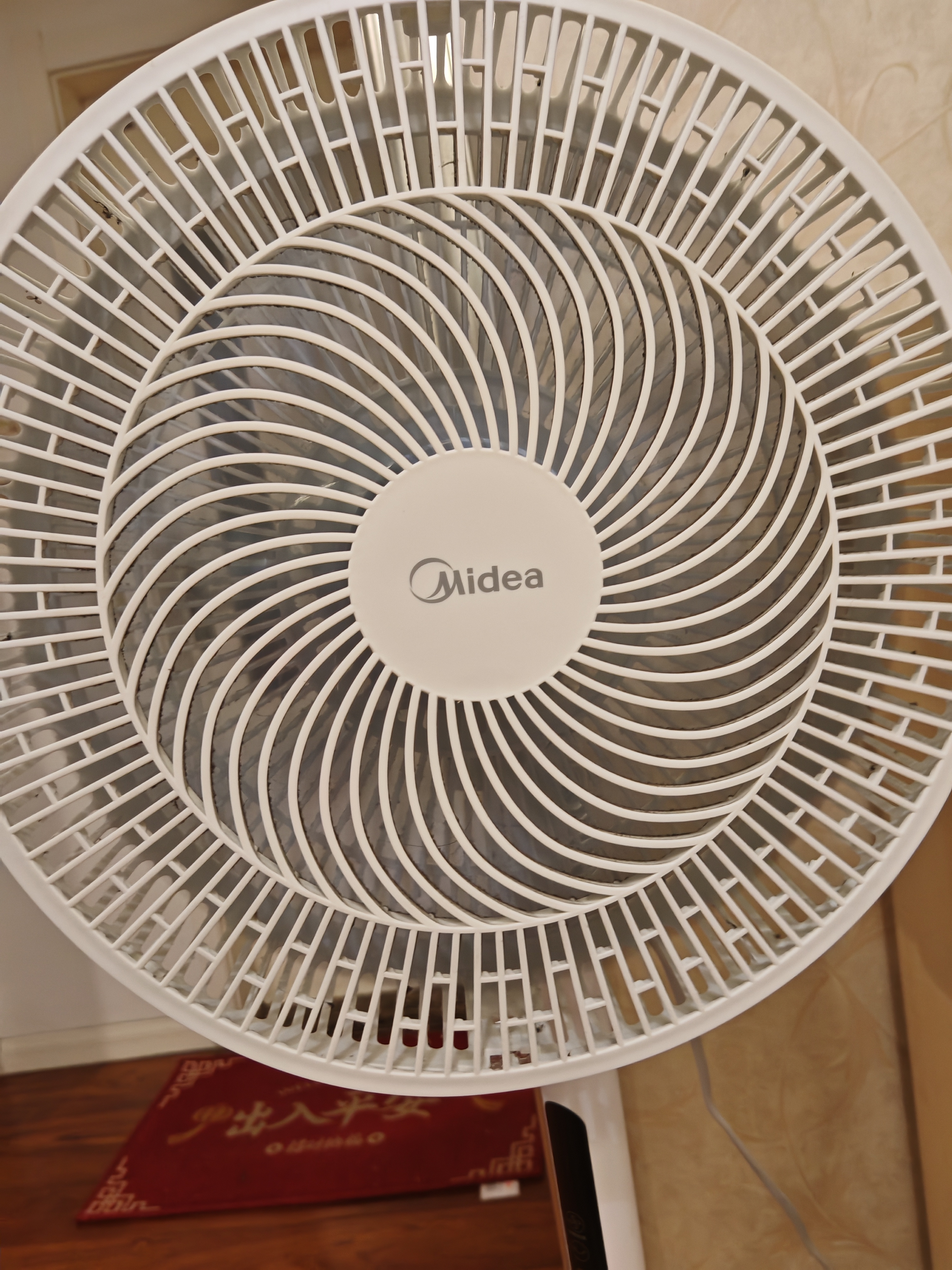 美的（Midea）风扇电风扇落地扇降温伴侣空调扇 小风扇落地式风扇空气循环风扇 桌面风扇台式立式台扇2026年新款 【语音声控】智能风随温变 实拍图