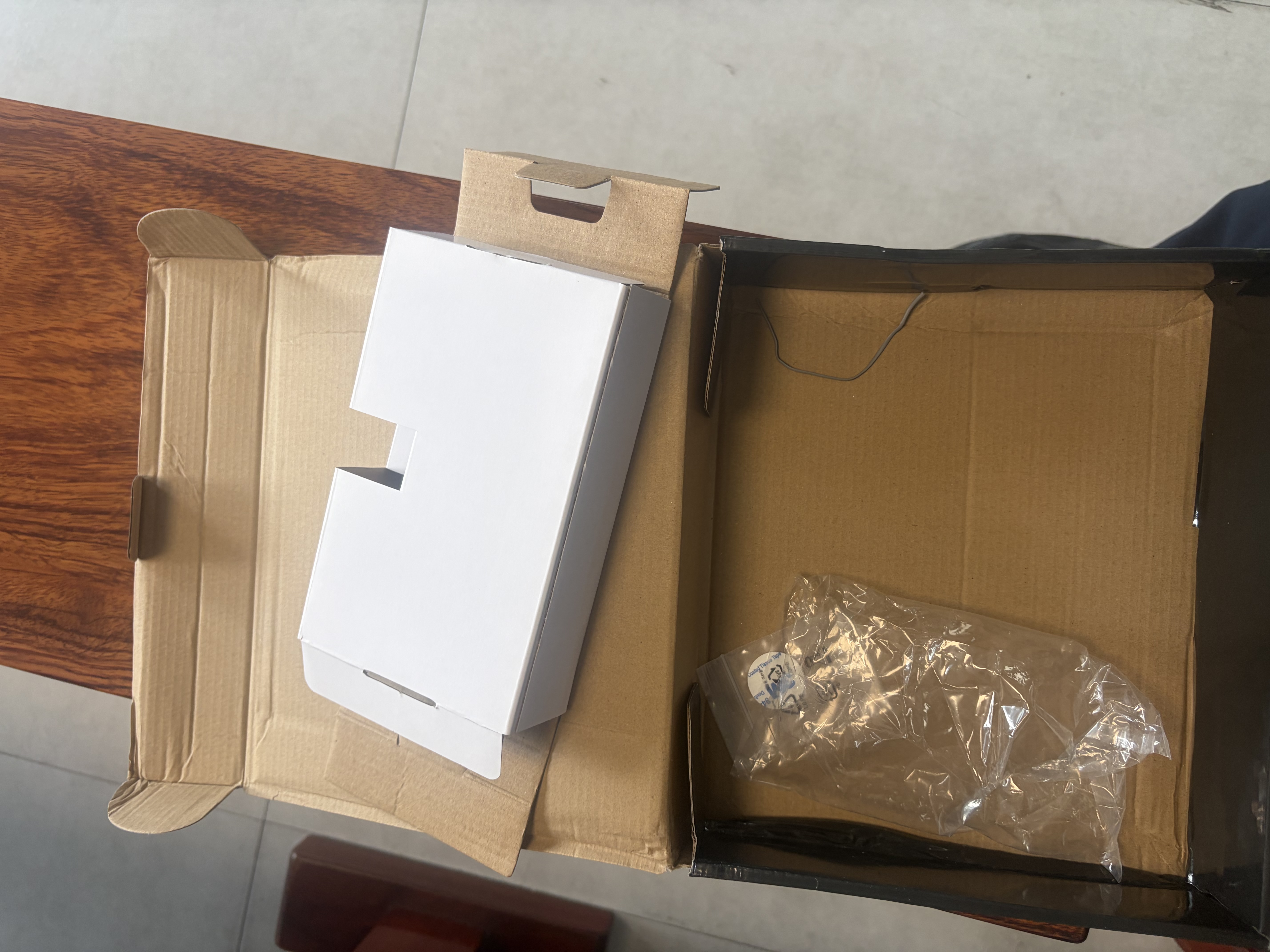 Tenda腾达路由器【升级WiFi7】云霄BE3600信号放大器无线千兆穿墙王:立式全屋Mesh放大器【2年质保】 实拍图