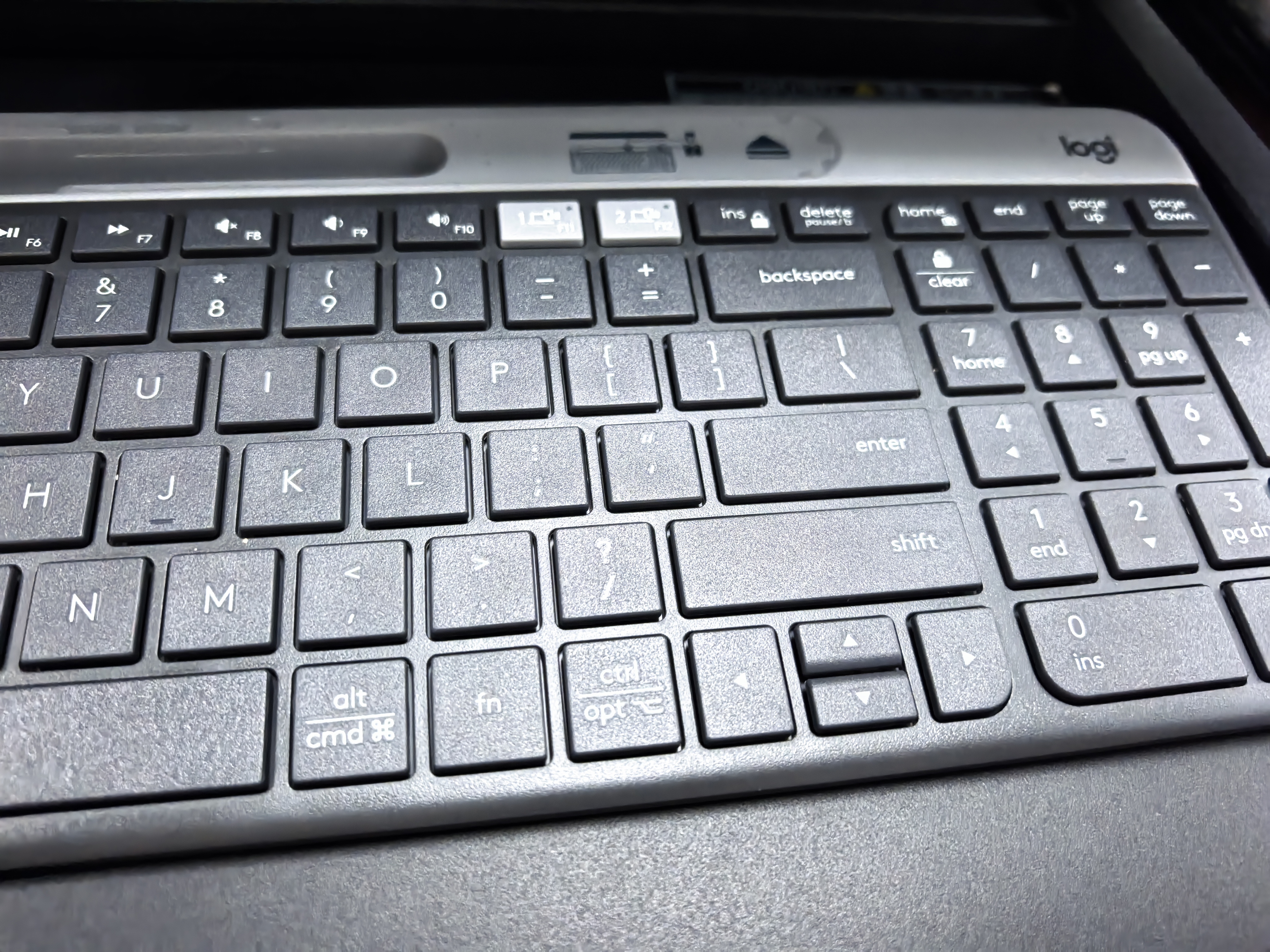 罗技（Logitech）时尚系列 K580 无线蓝牙键盘 办公键盘 便携超薄 笔记本键盘 平板键盘 星空灰 101键 实拍图