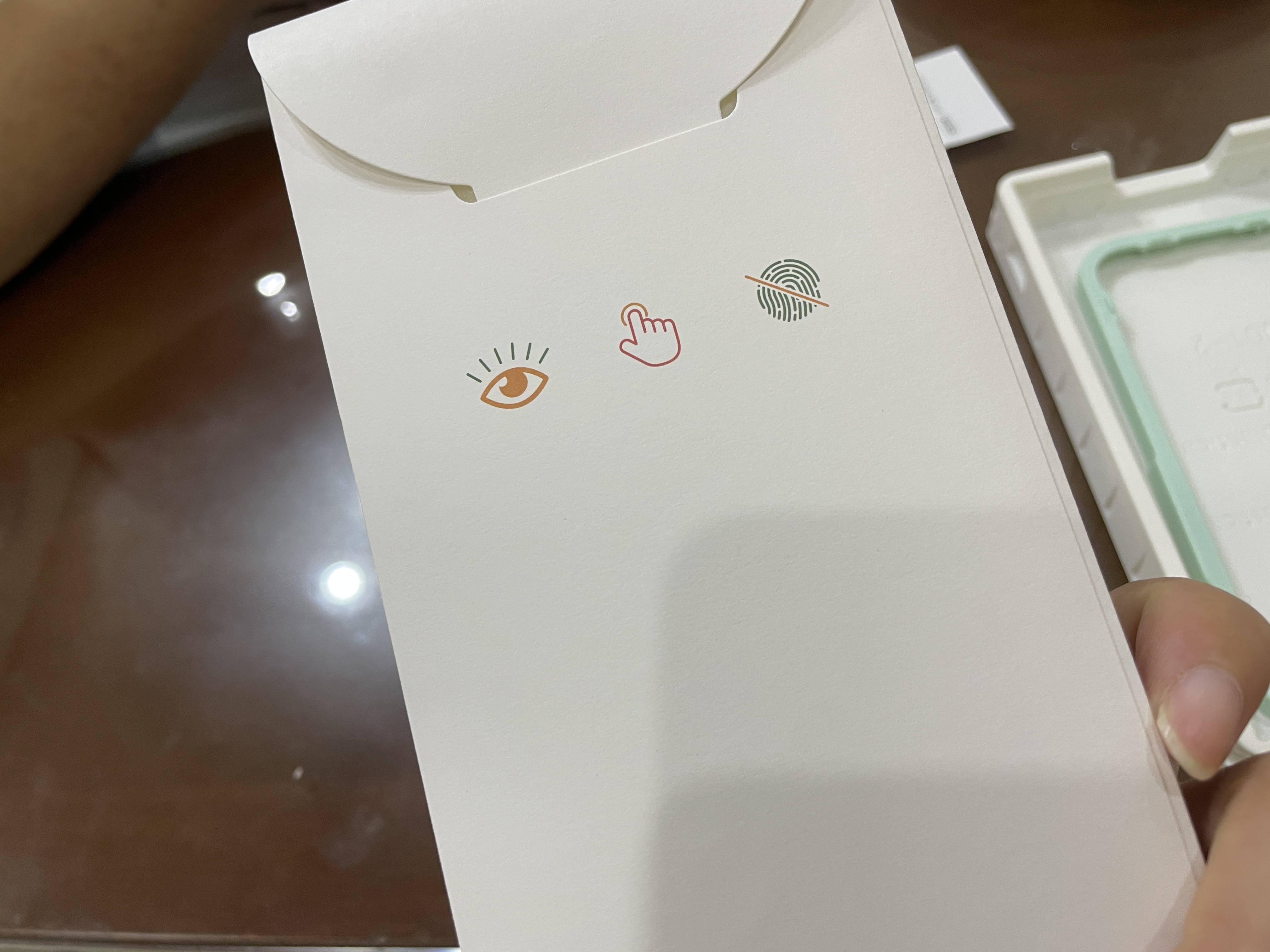 绿联适用苹果12/12Pro钢化膜iPhone12Pro手机保护贴膜防指纹防爆防摔全屏覆盖超薄无边高清膜-2片装 实拍图