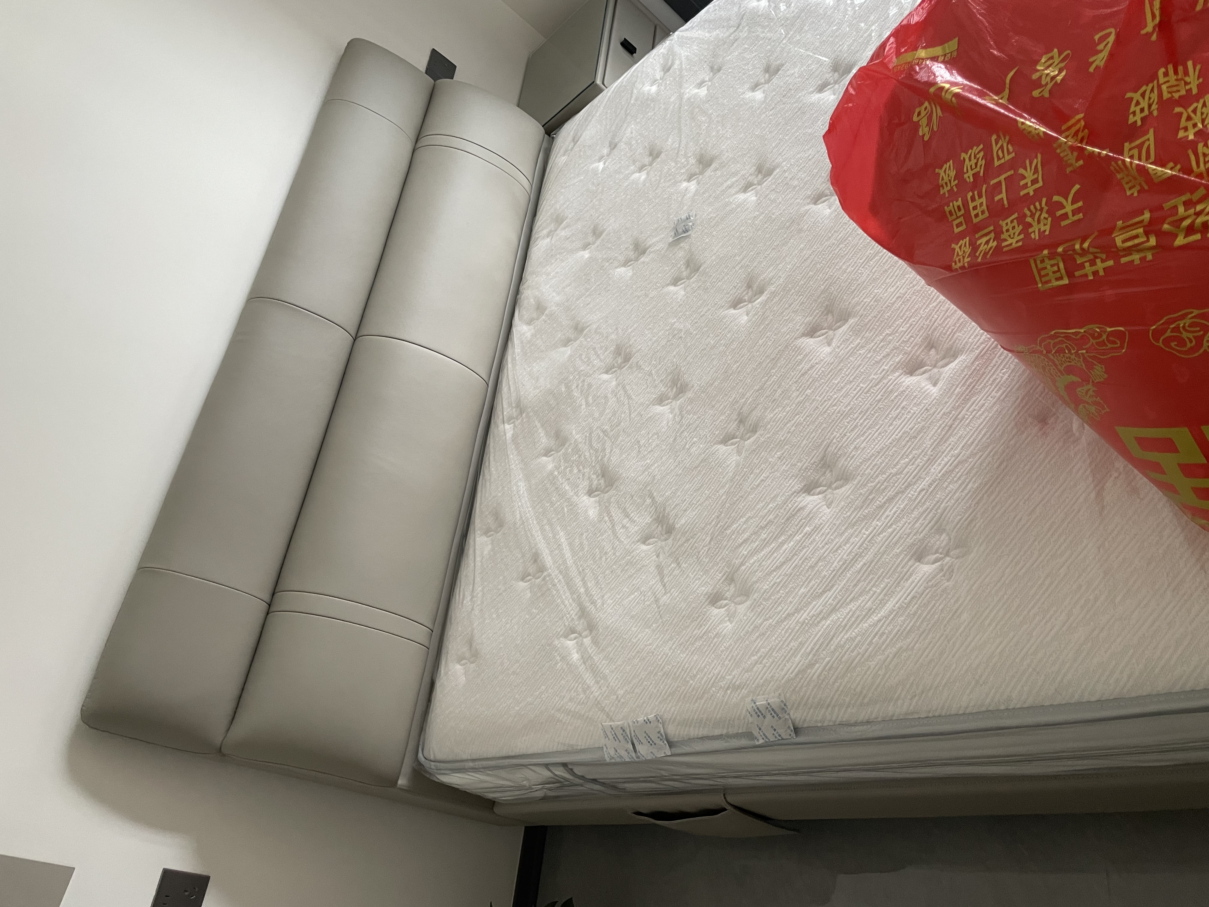 全友家居 真皮床1.8米 头层牛皮现代简约主卧室双人皮艺软包大床轻奢 实拍图