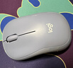 罗技（Logitech）M221 轻音鼠标 无线鼠标 办公鼠标 对称鼠标 带无线微型接收器 雾霭蓝 实拍图