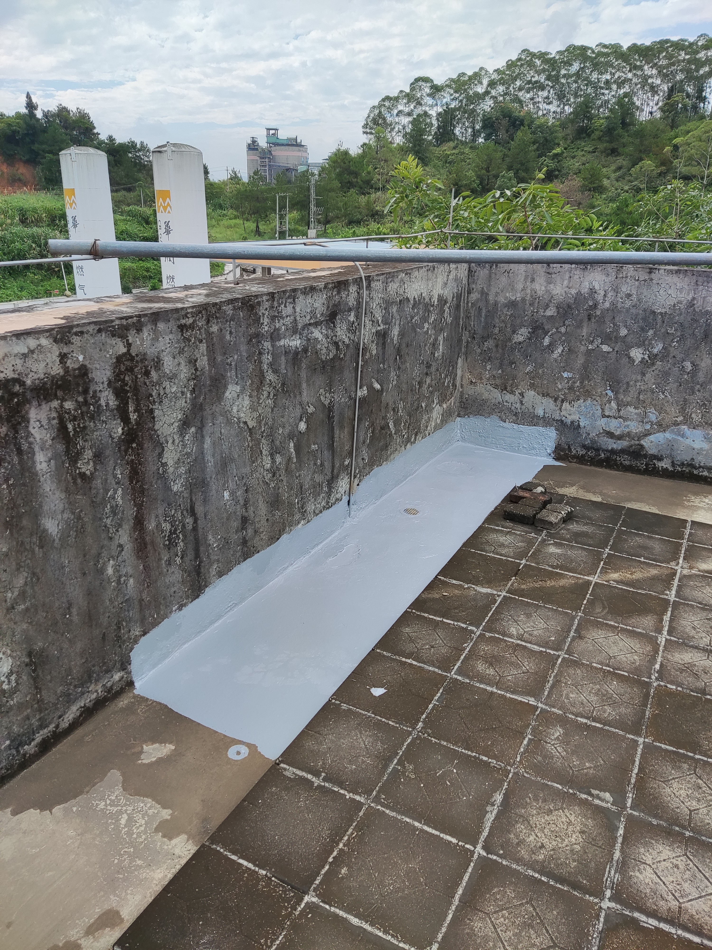 科顺（CKS）防水涂料屋顶防晒隔热材料防水胶楼顶外墙房顶补漏材料水泥色6KG 实拍图
